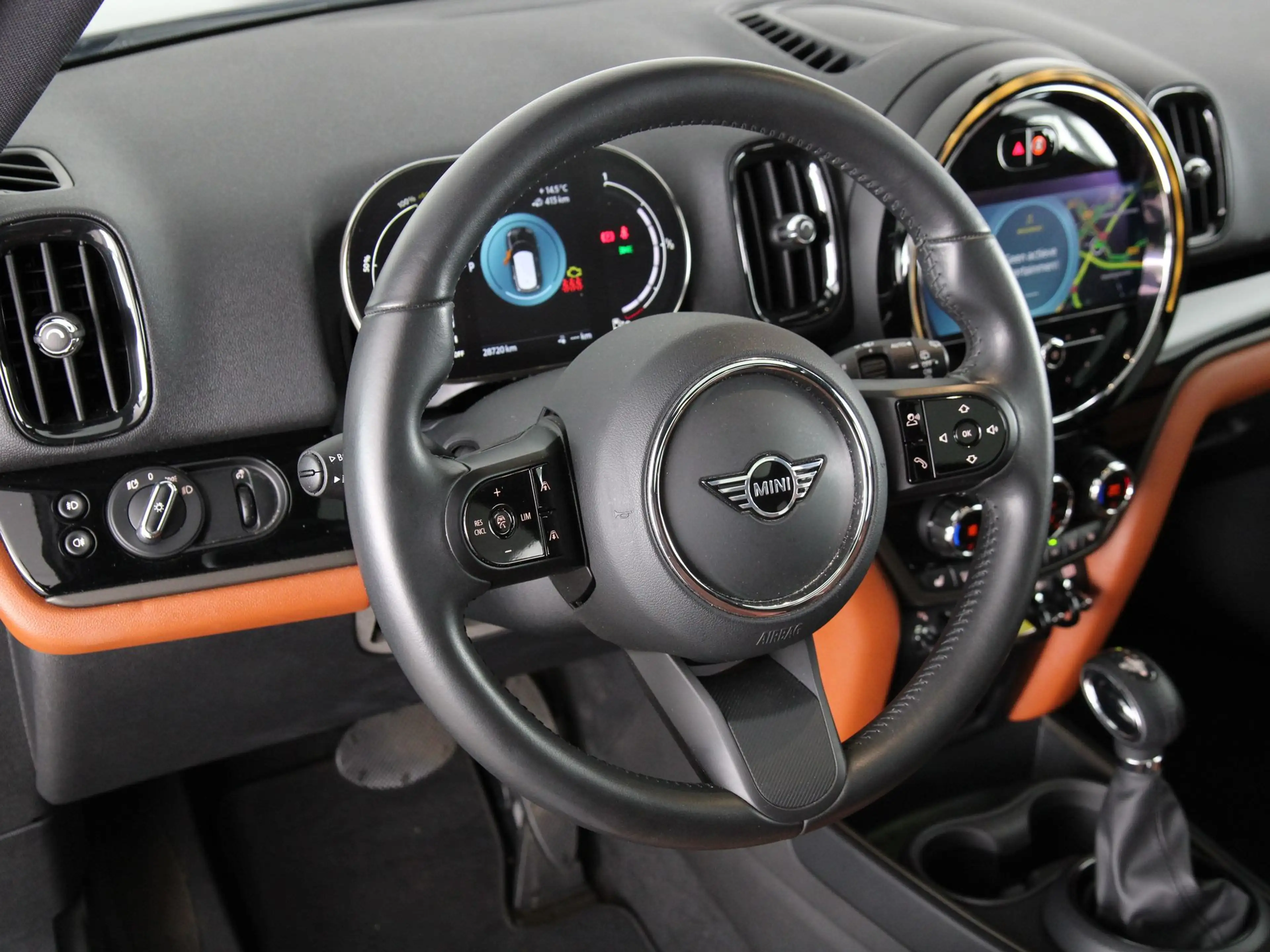 MINI Cooper SE Countryman ALL4 Classic — photo 2