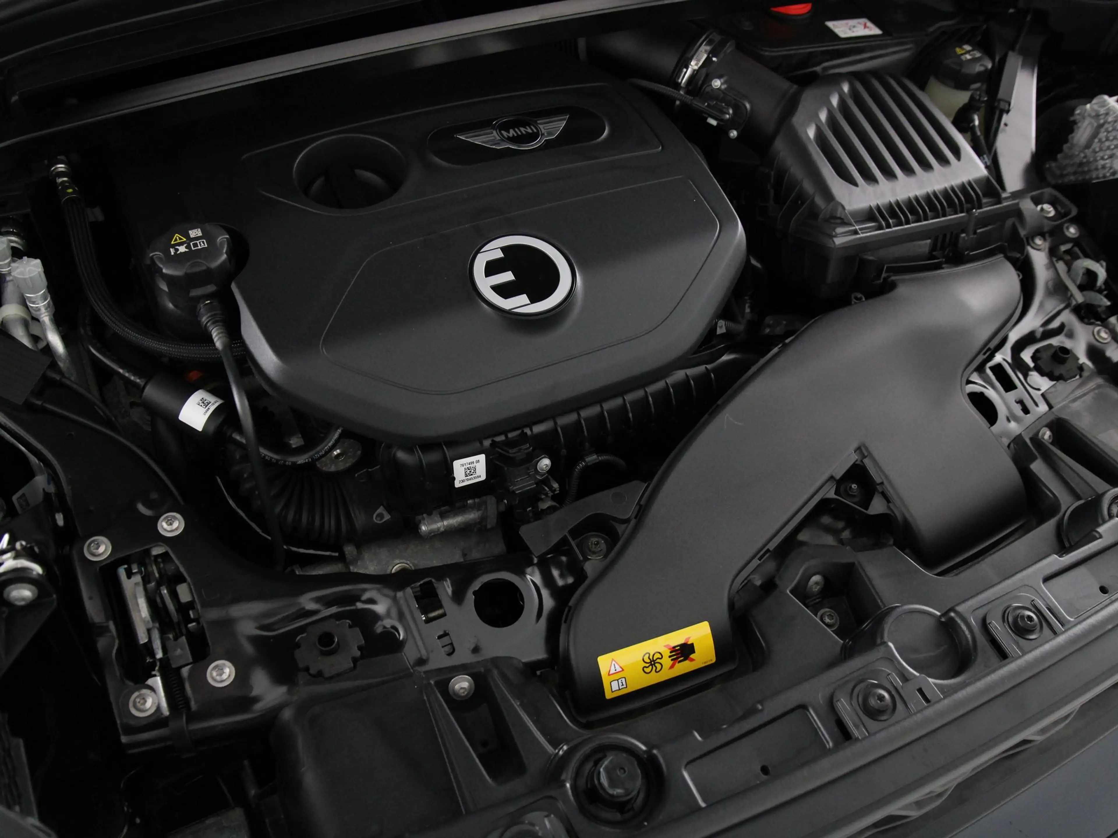 MINI Cooper SE Countryman ALL4 Classic — photo 4