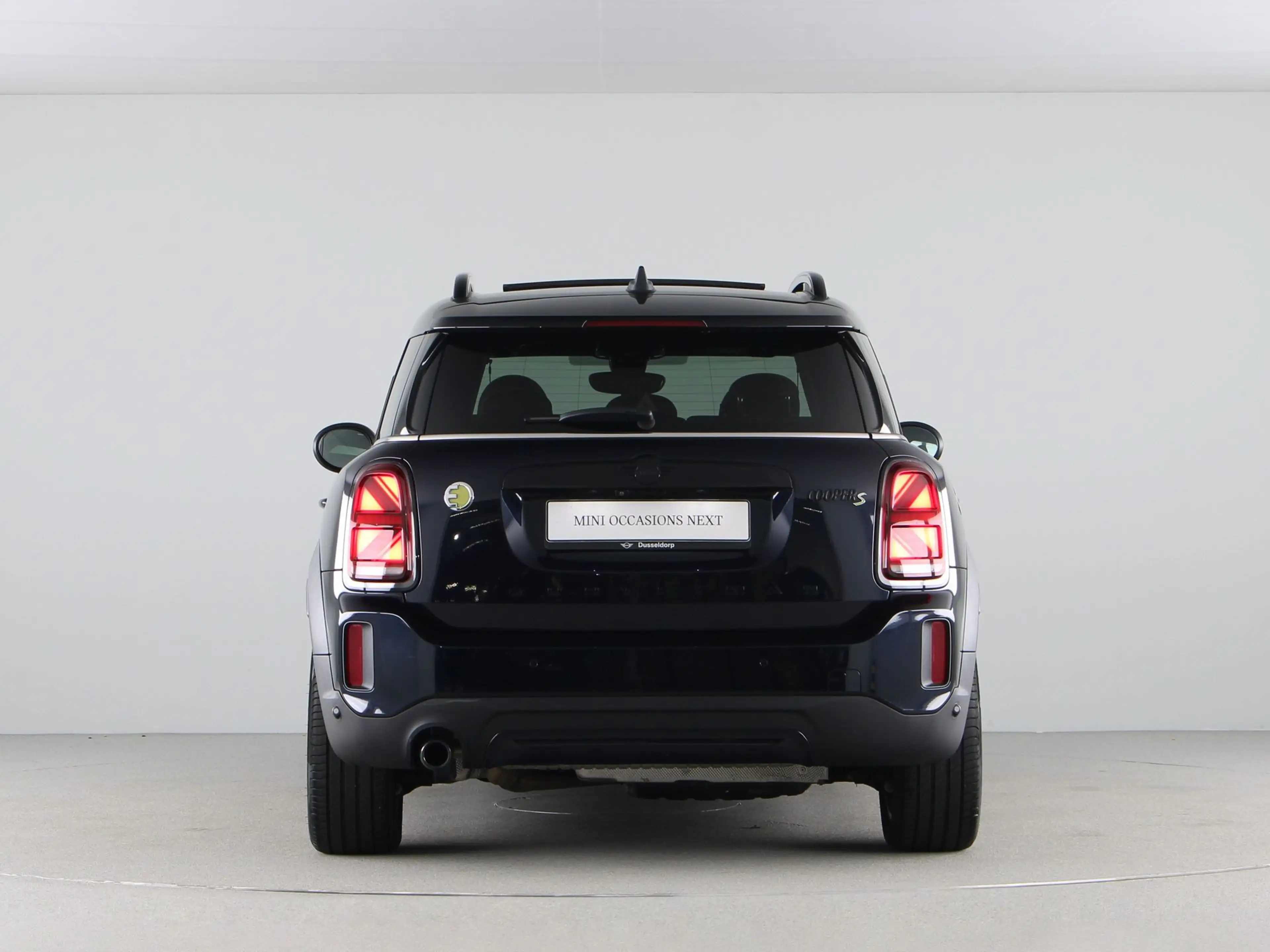 MINI Cooper SE Countryman ALL4 Classic — photo 10