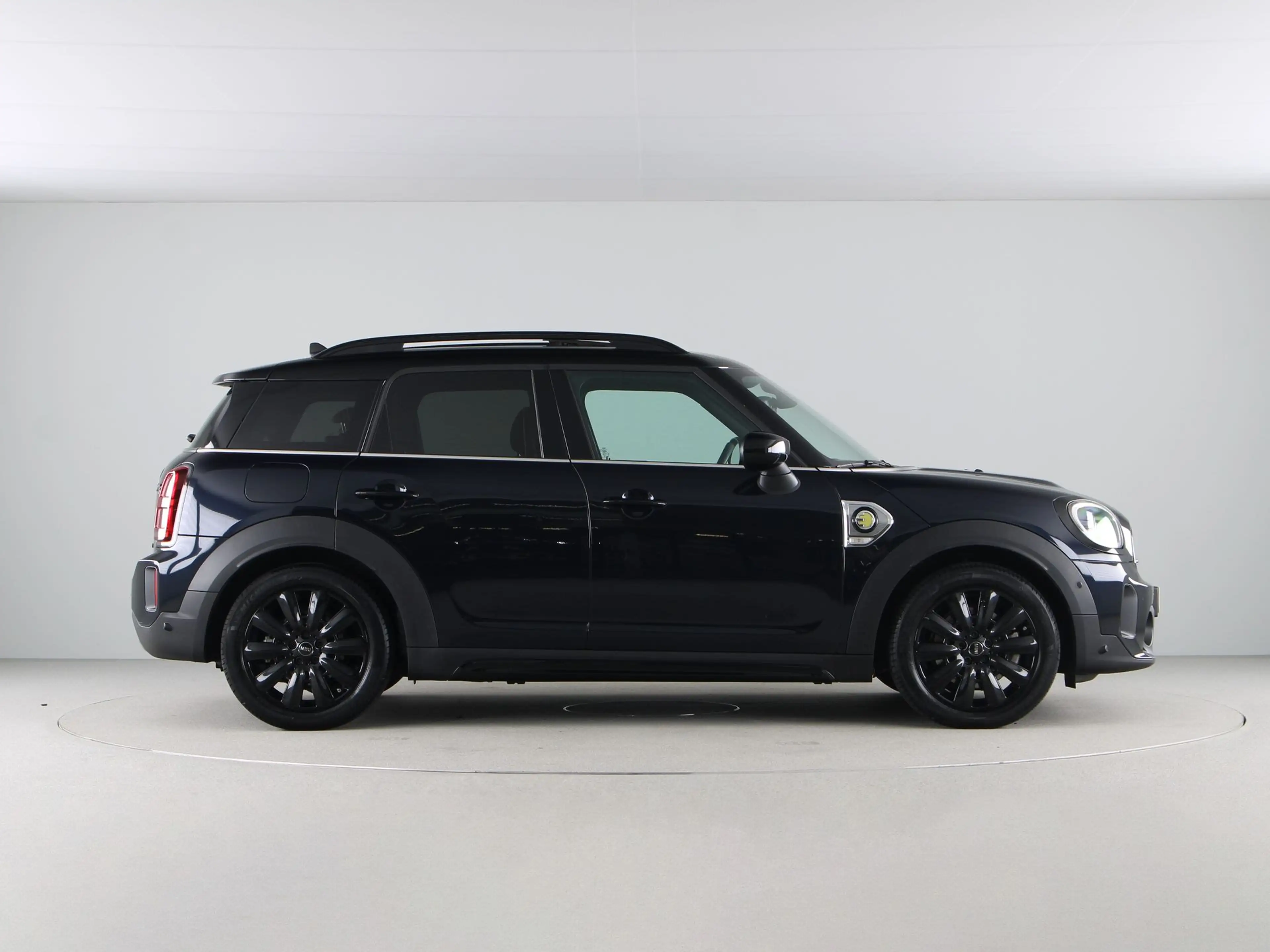 MINI Cooper SE Countryman ALL4 Classic — photo 8