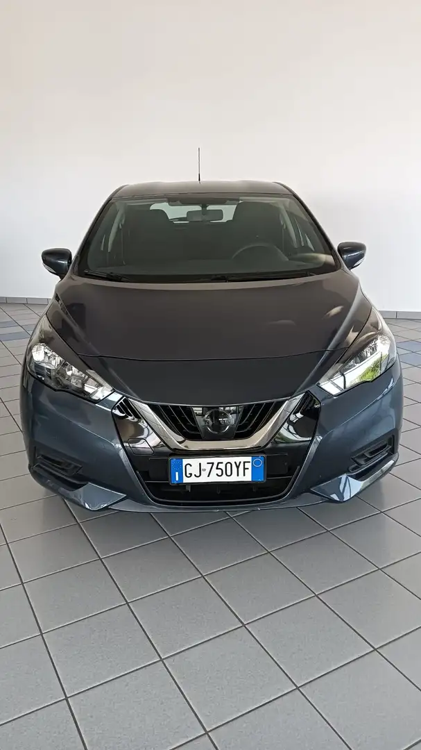 Nissan Micra Micra V 2017 1.0 ig-t Tekna 92cv Grigio - 2