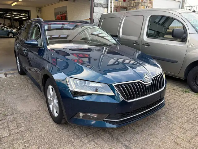 Skoda Superb Superb SW 1.6 CR TDi Ambition
