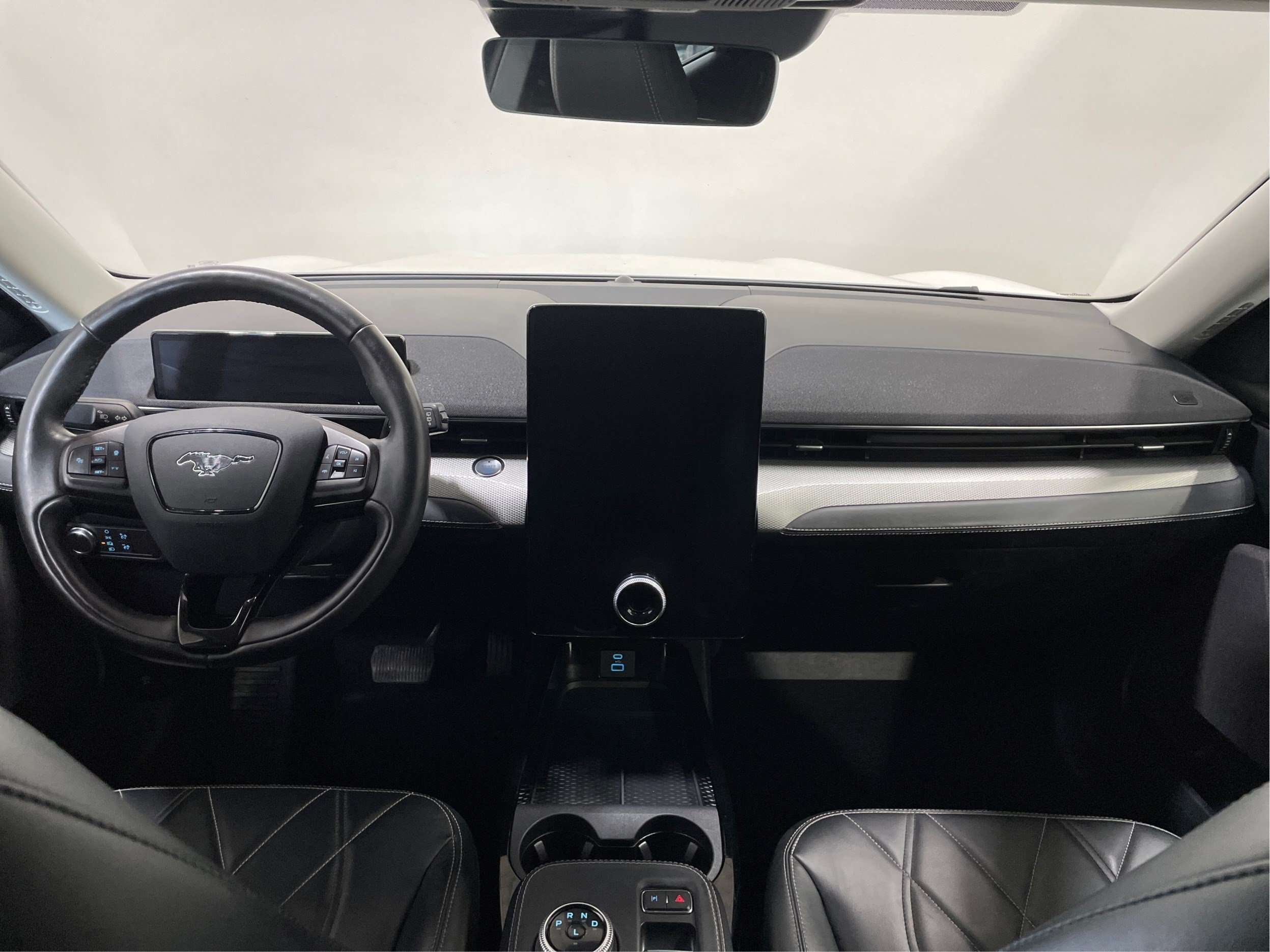 2021 Ford Mustang Mach-E Select AWD Mags Cuir GPS Sièges Chauffants Caméra — снимка 1