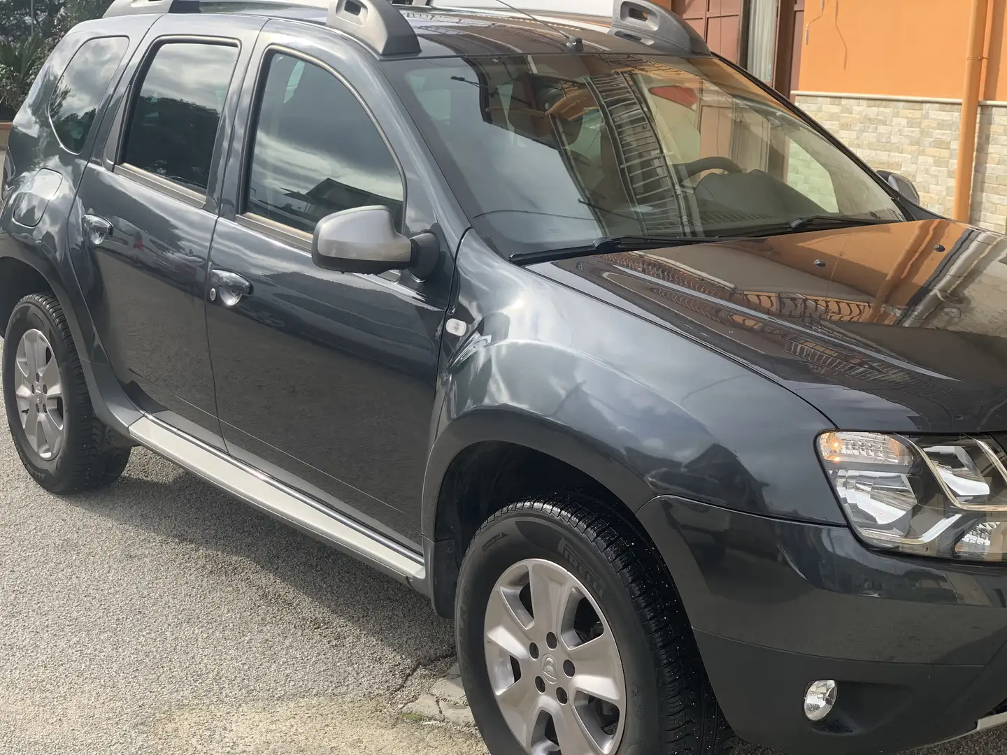 Dacia Duster 1.5 dci Laureate 4x2 110cv - 1