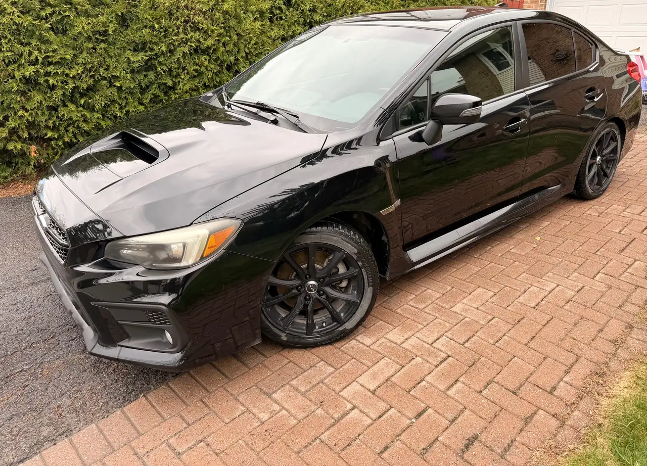 Subaru WRX снимка Subaru WRX