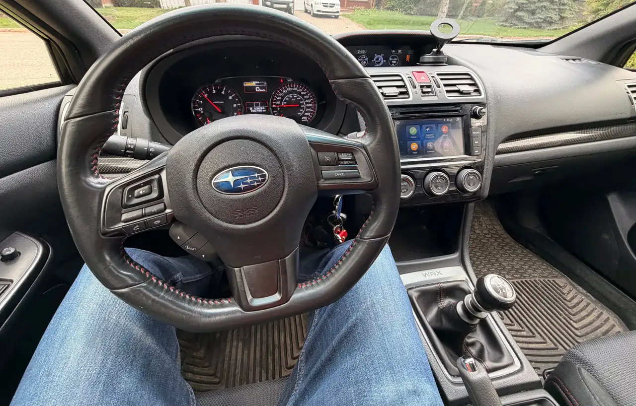 Subaru WRX снимка Subaru WRX