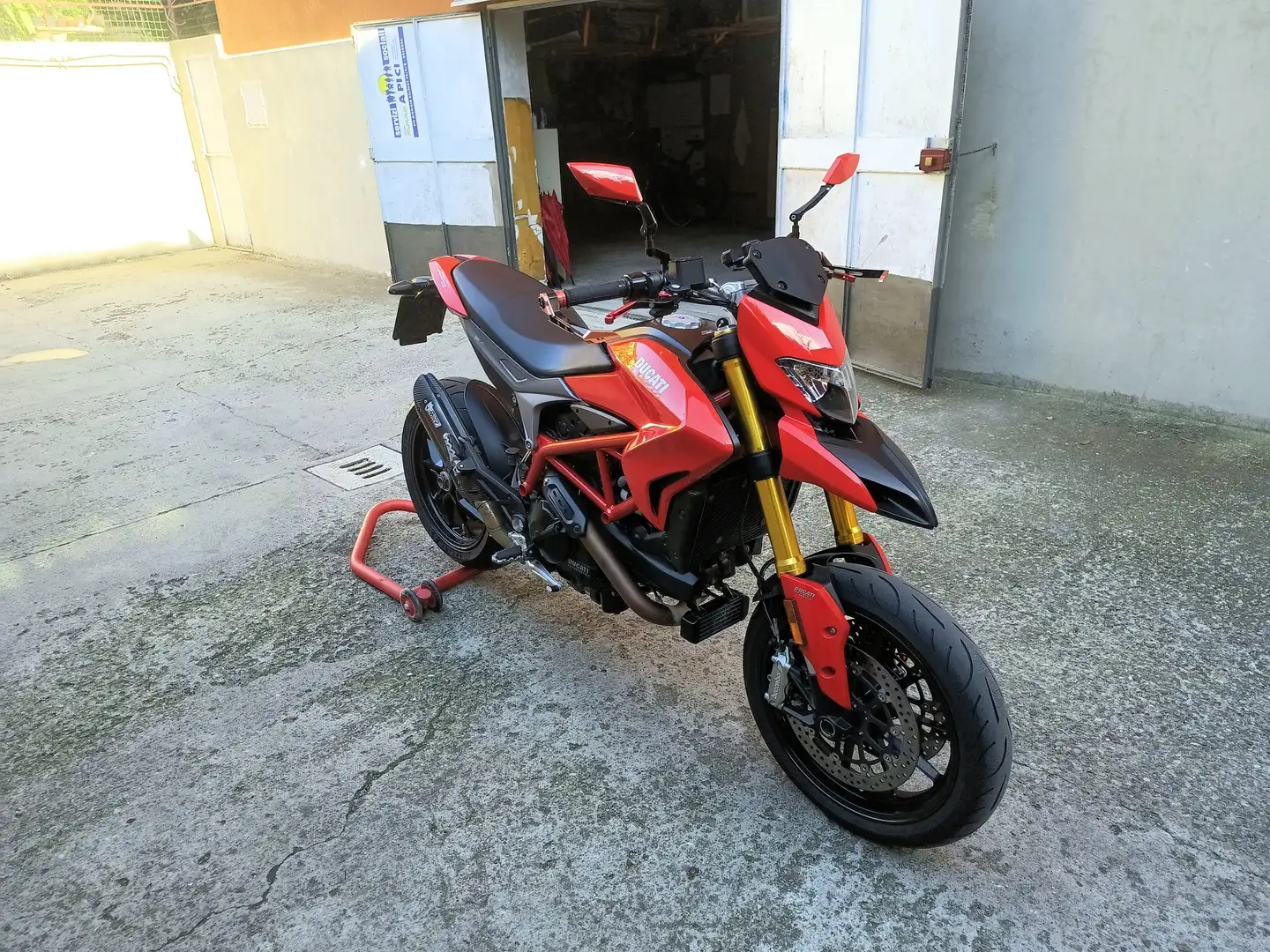 Ducati Hypermotard 939 Red Roşu - 2