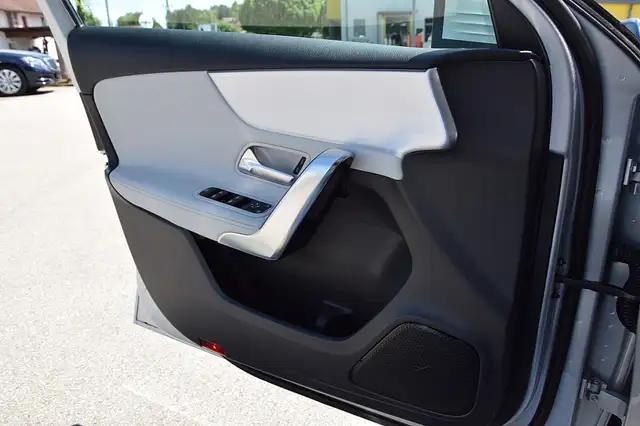 Mercedes-Benz A Class view 9