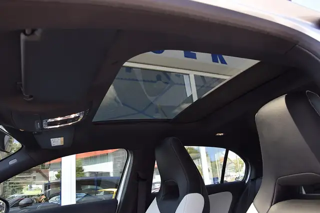 Mercedes-Benz A Class view 12