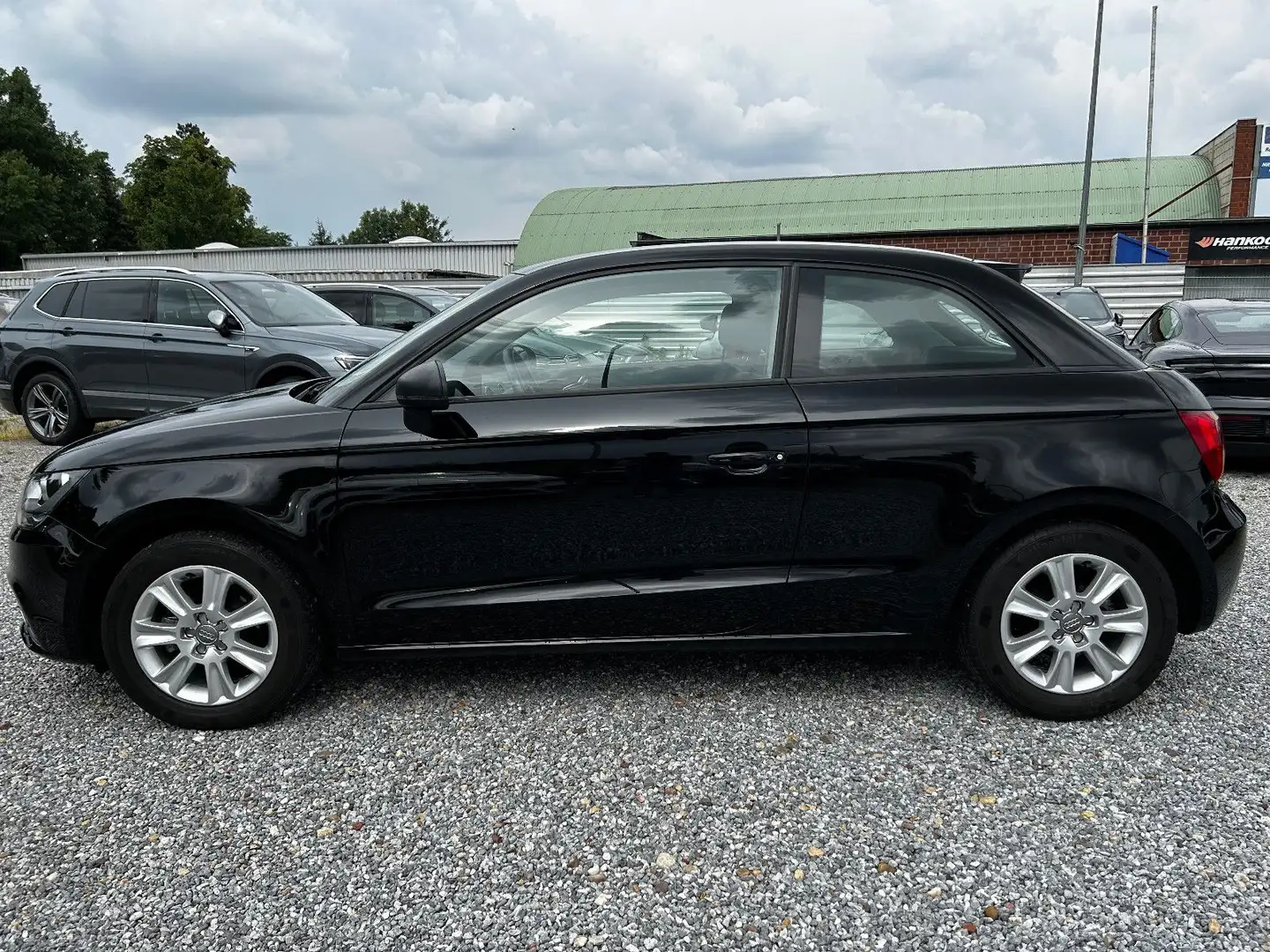 Audi A1 attraction Black - 2