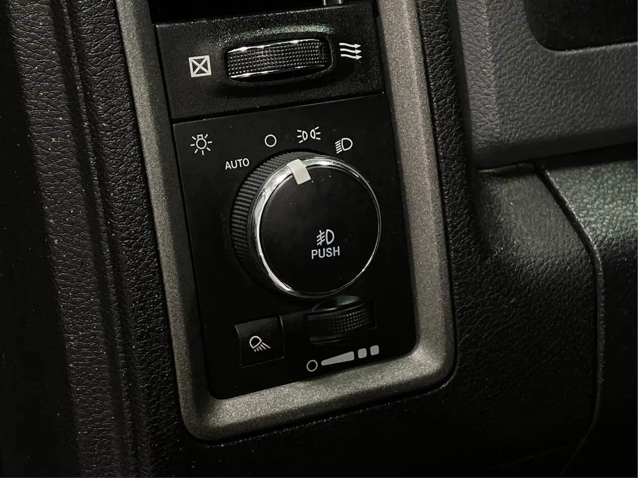 RAM 1500 fotografie RAM 1500