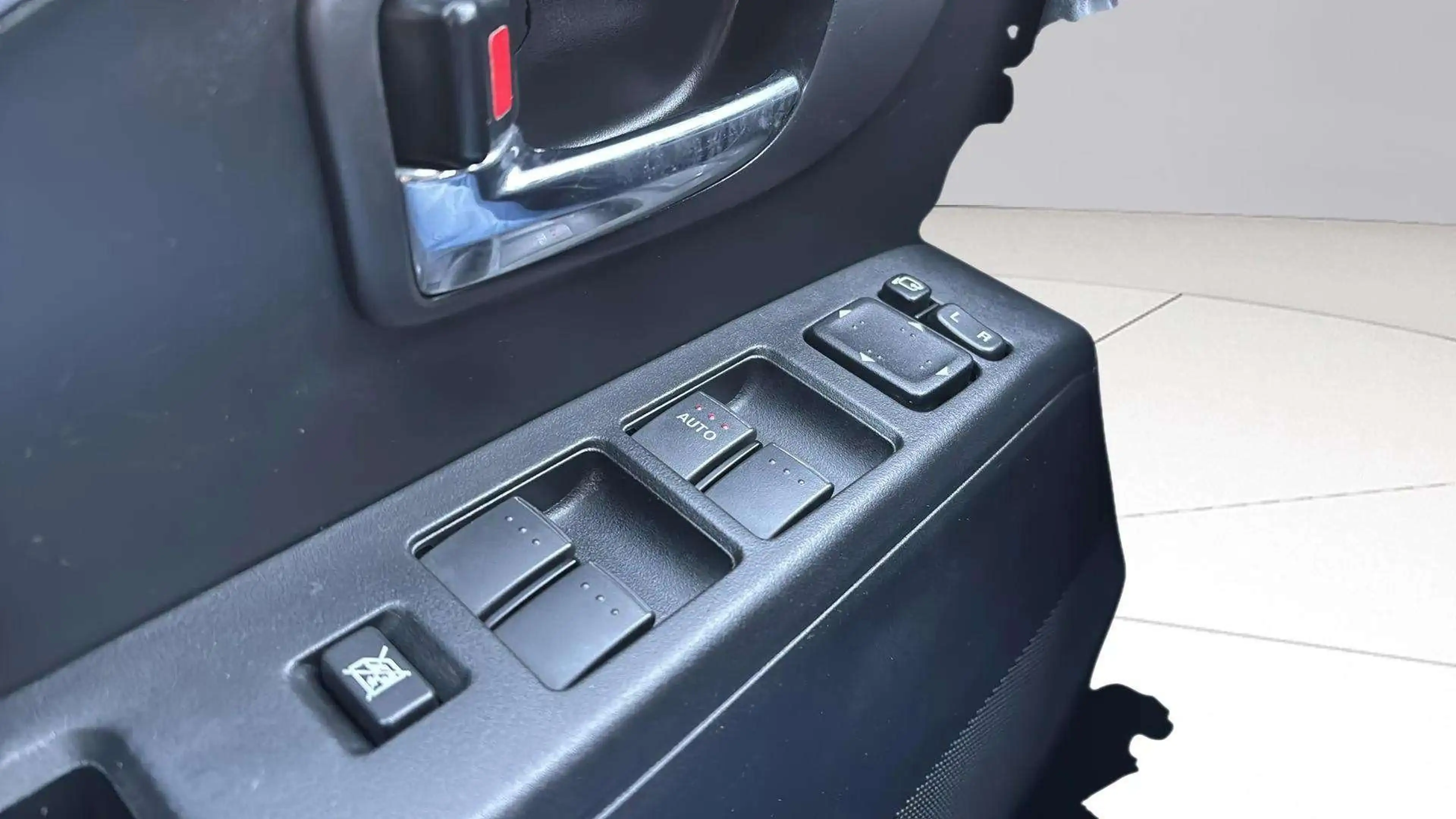 Mazda 5 Kenko*7.Sitze*2.Hand*Kamera*AHK*SHZ*Navi*HU/AU Neu — photo 15