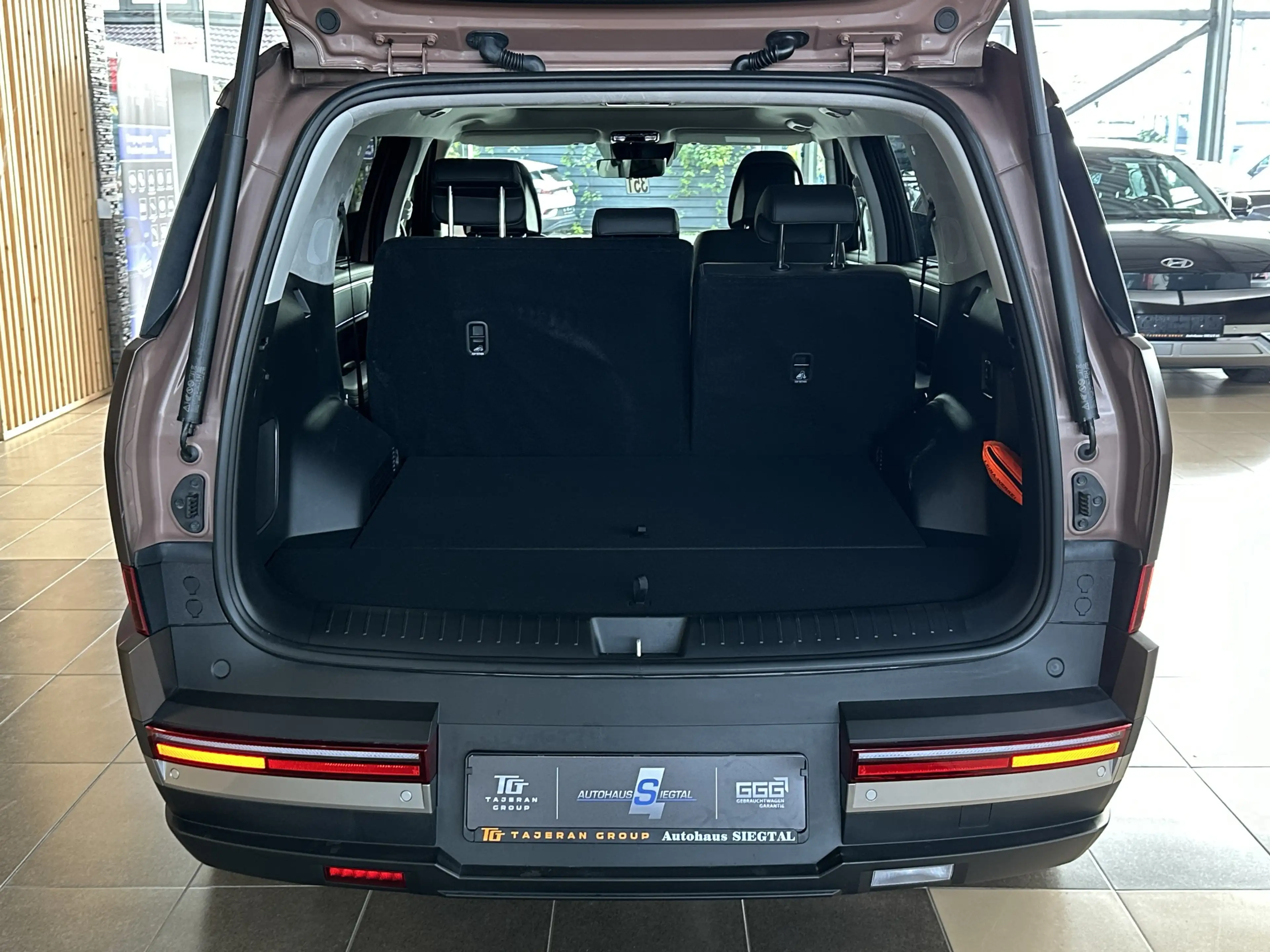 Hyundai SANTA FE Hybrid Signature Leder BOSE Memory Pano — photo 6