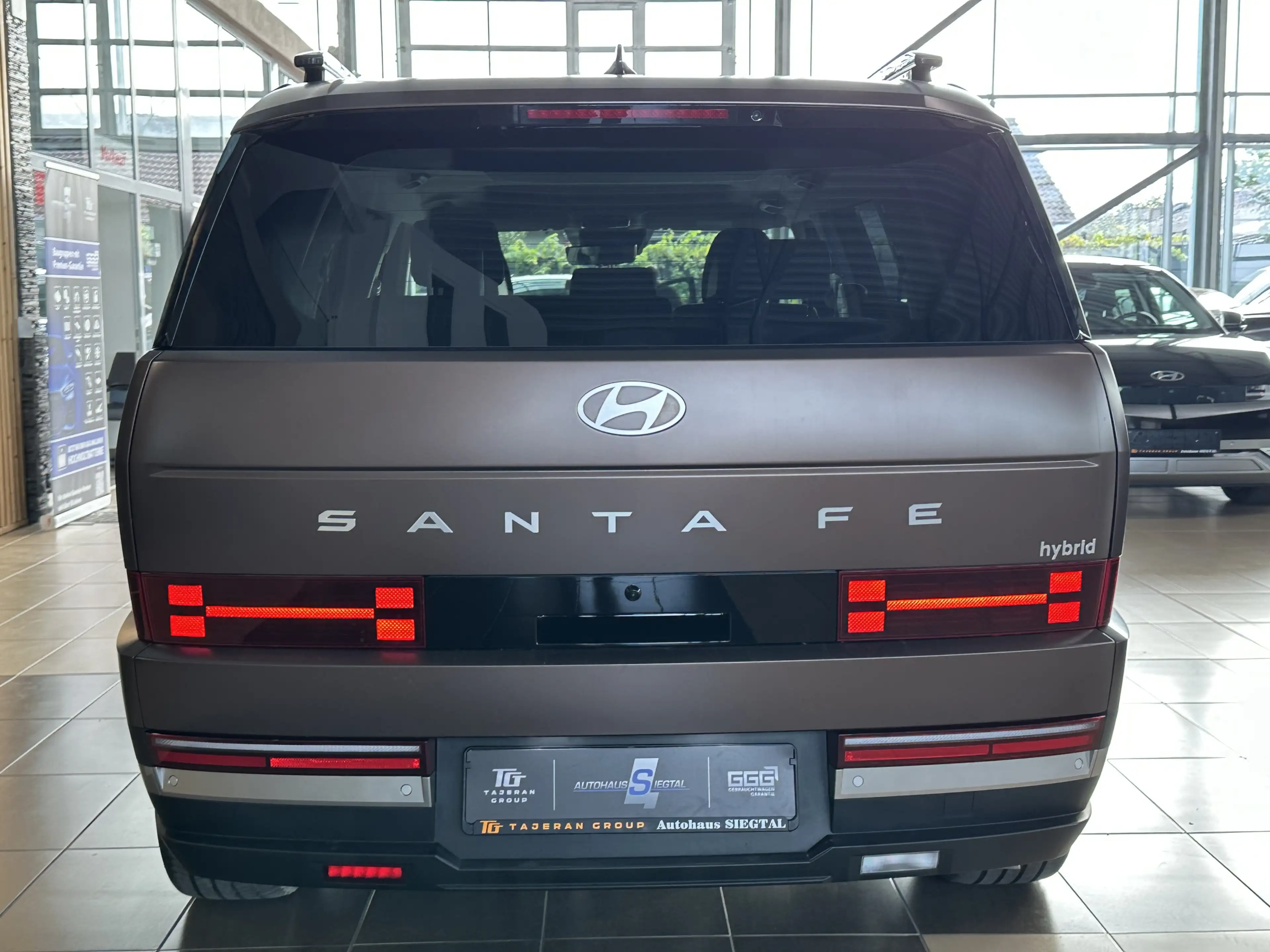 Hyundai SANTA FE Hybrid Signature Leder BOSE Memory Pano — photo 5