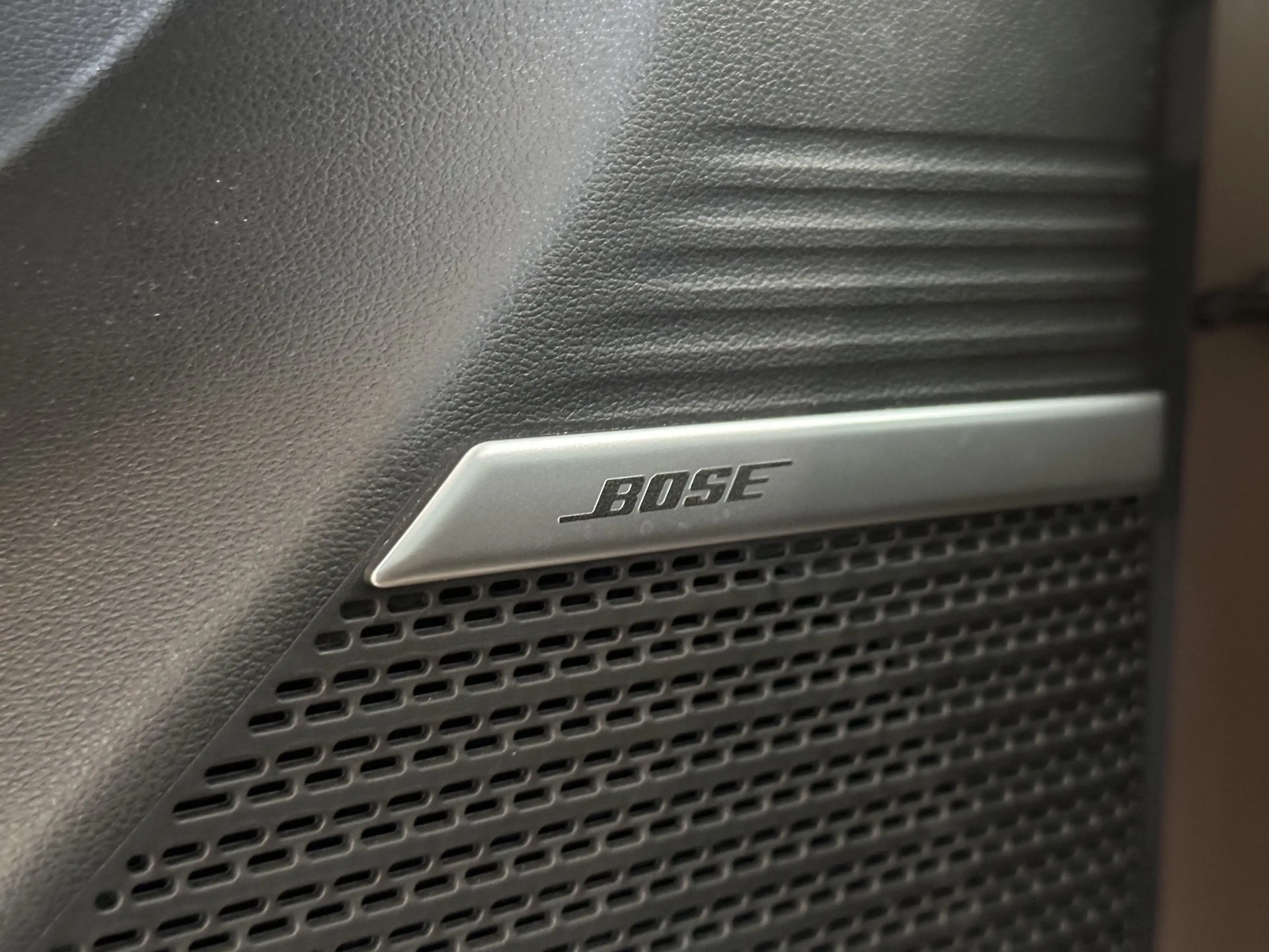 Hyundai SANTA FE Hybrid Signature Leder BOSE Memory Pano — photo 13