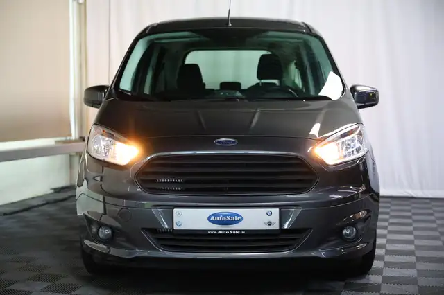 Ford Tourneo Courier view 5