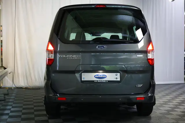 Ford Tourneo Courier view 6