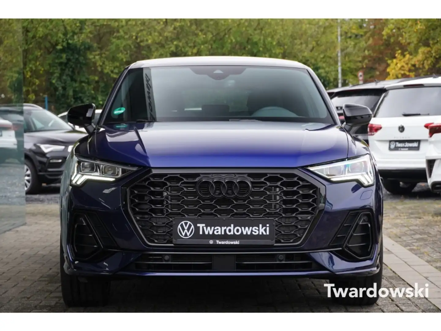 Audi Q3 Sportback S line Keyless Matrix Pano ACC Kamera Blau - 2