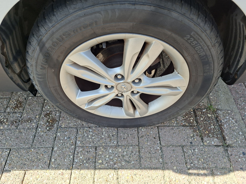 Hyundai iX35 2.0i Style Clima NAP — photo 9