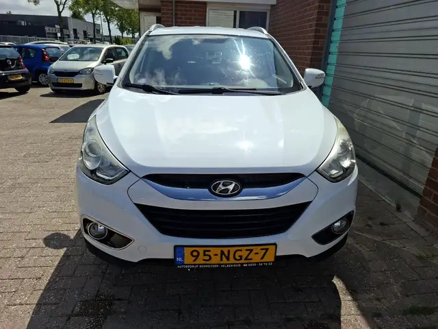 Hyundai Ix35 view 8