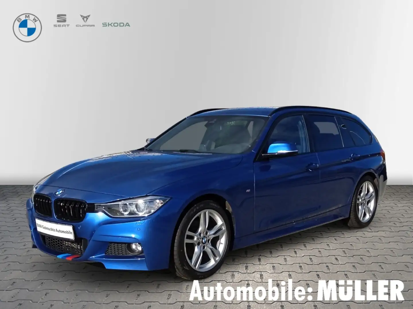 BMW 320 i Touring M-Sportpaket+DAB+CARPLAY+NAVI+XENON+GET. Blauw - 1