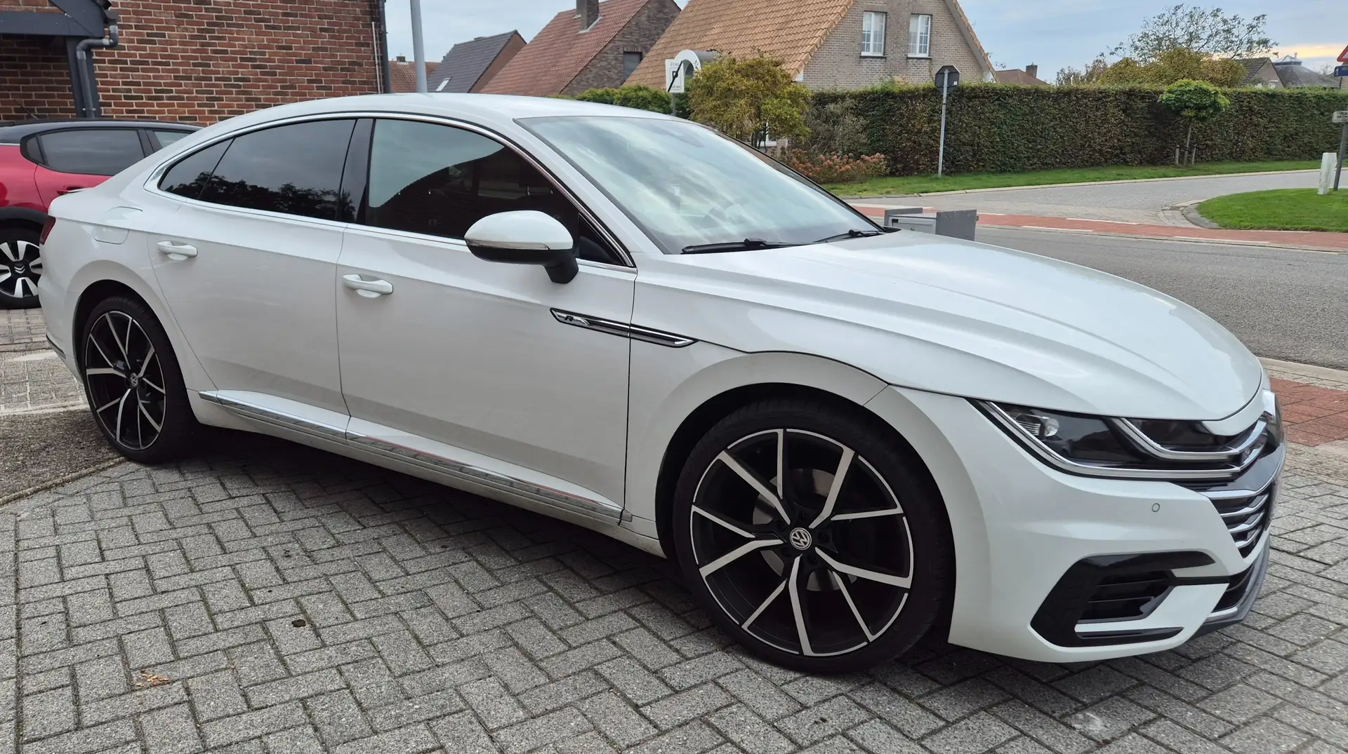 Volkswagen Arteon Arteon 2.0 TSI DSG R-Line Wit - 1