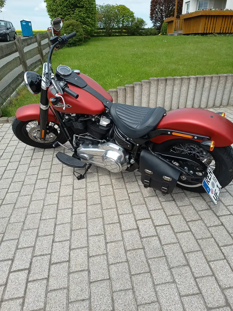 Harley-Davidson Softail Slim Roşu - 1