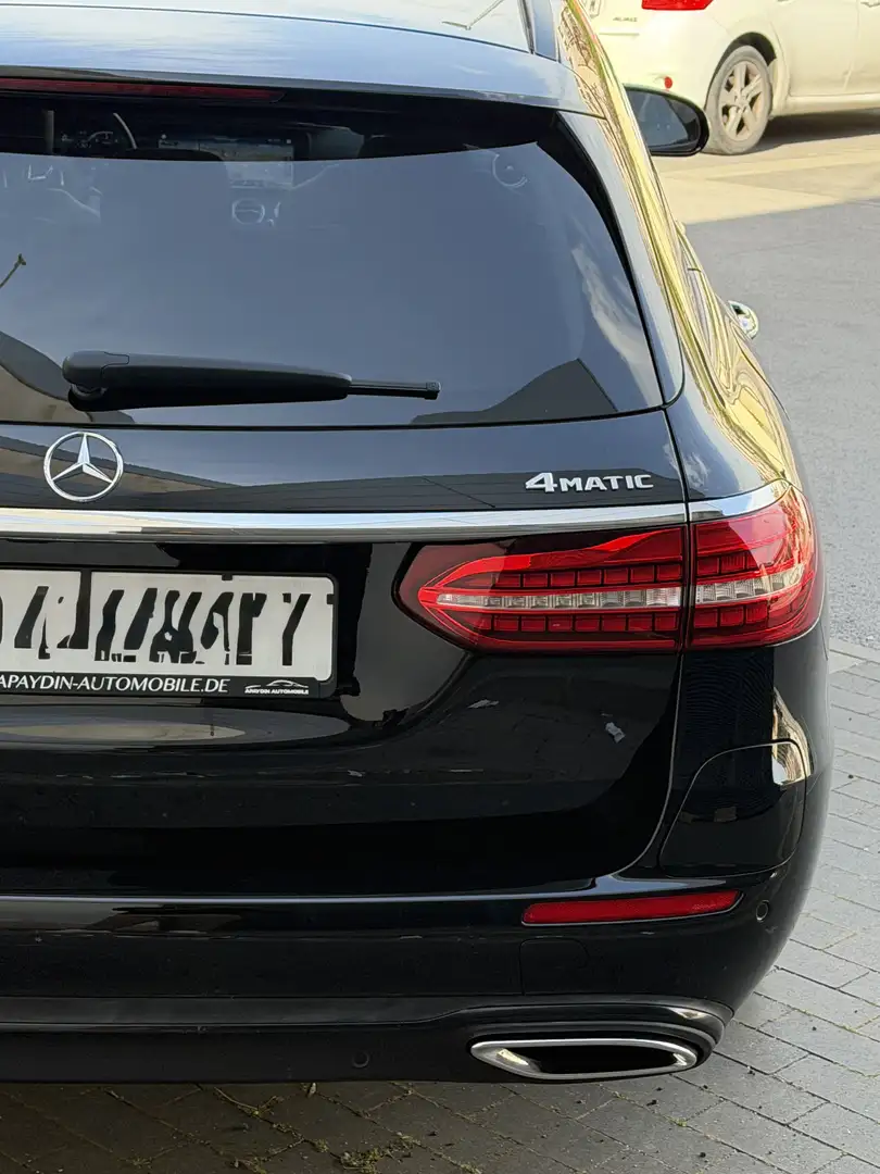 Mercedes-Benz E 300 De 4Matic - 2