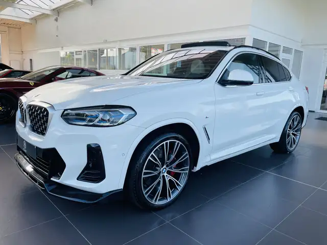 BMW X4 2.0iA ** GARANTIE + PACK M + TOIT PANO + LASER **