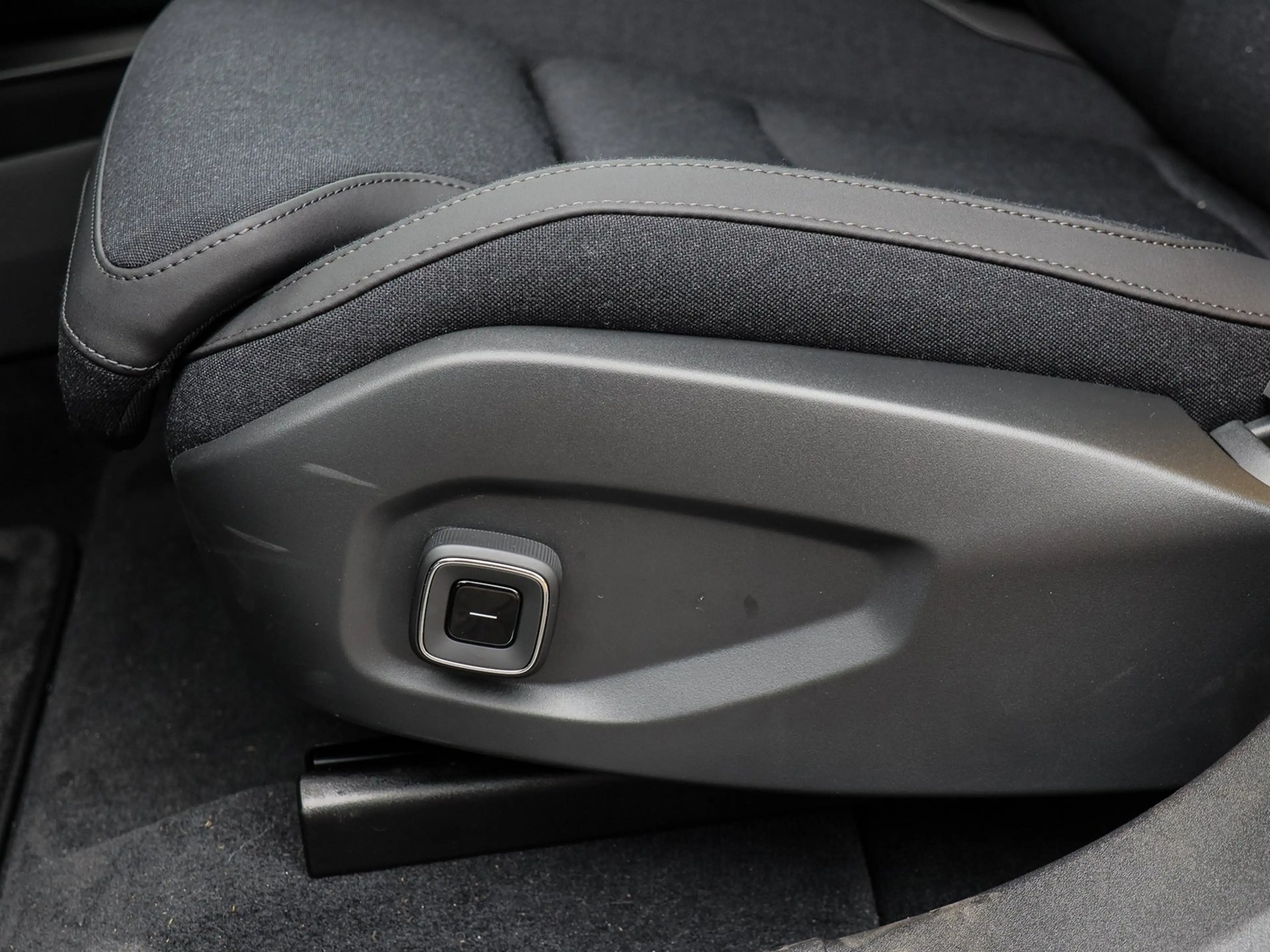 Polestar 3 Long Range Dual Performance Navi*PDC*LED — photo 13
