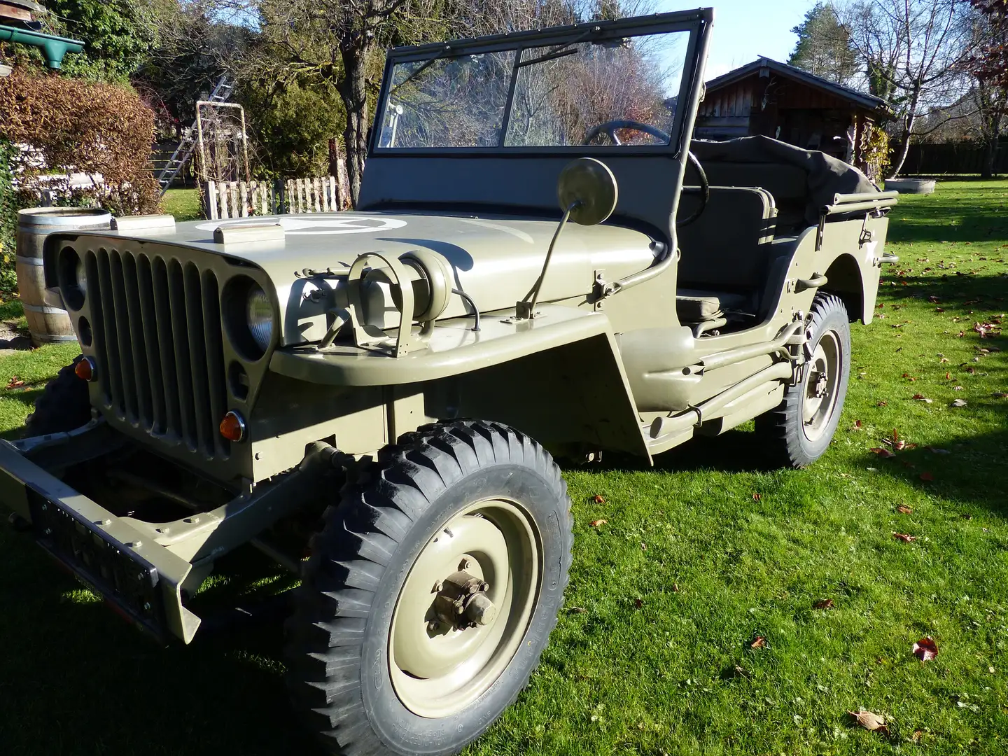 Jeep Willys MB Grün - 1