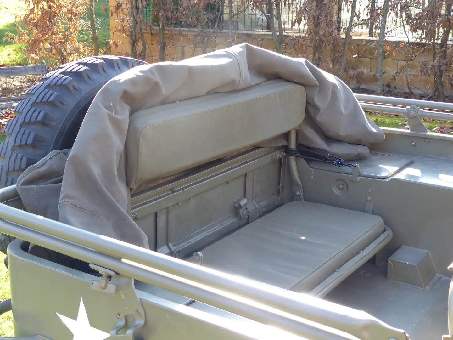 Jeep Willys MB Grün - 2