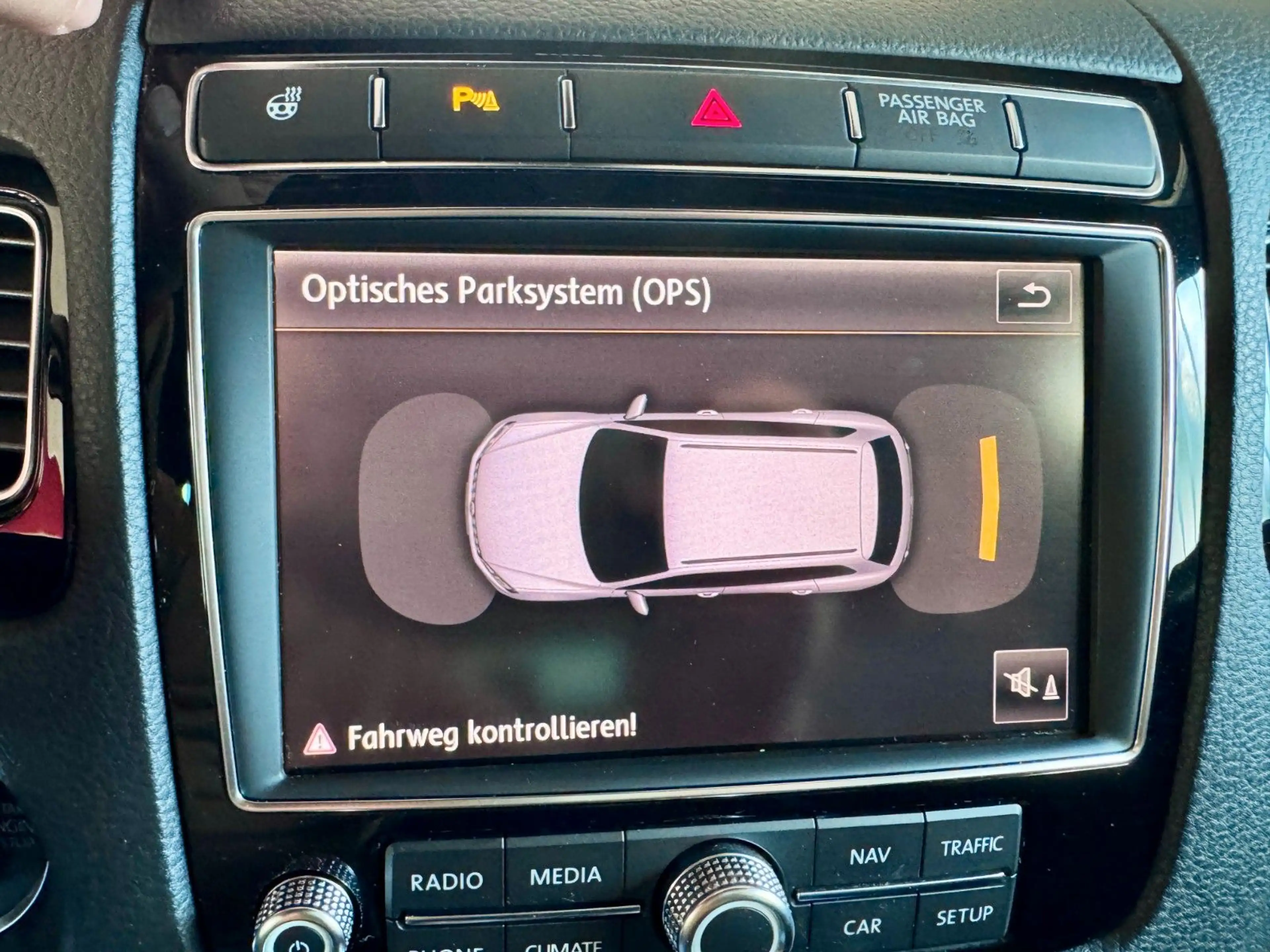 Volkswagen Touareg V6 TDI R Line Pano AHK Luft ACC TerTech — photo 15