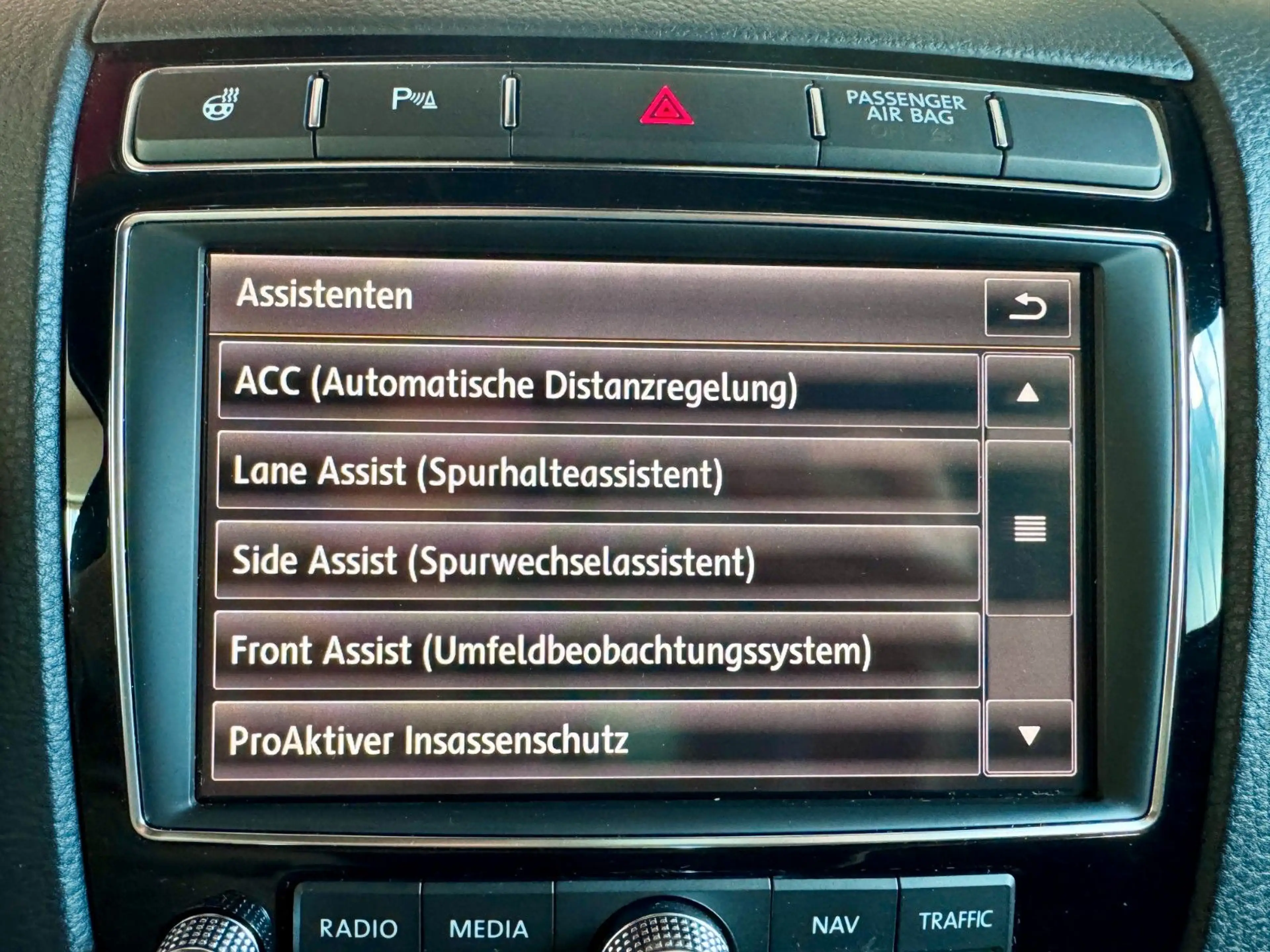 Volkswagen Touareg V6 TDI R Line Pano AHK Luft ACC TerTech — photo 13