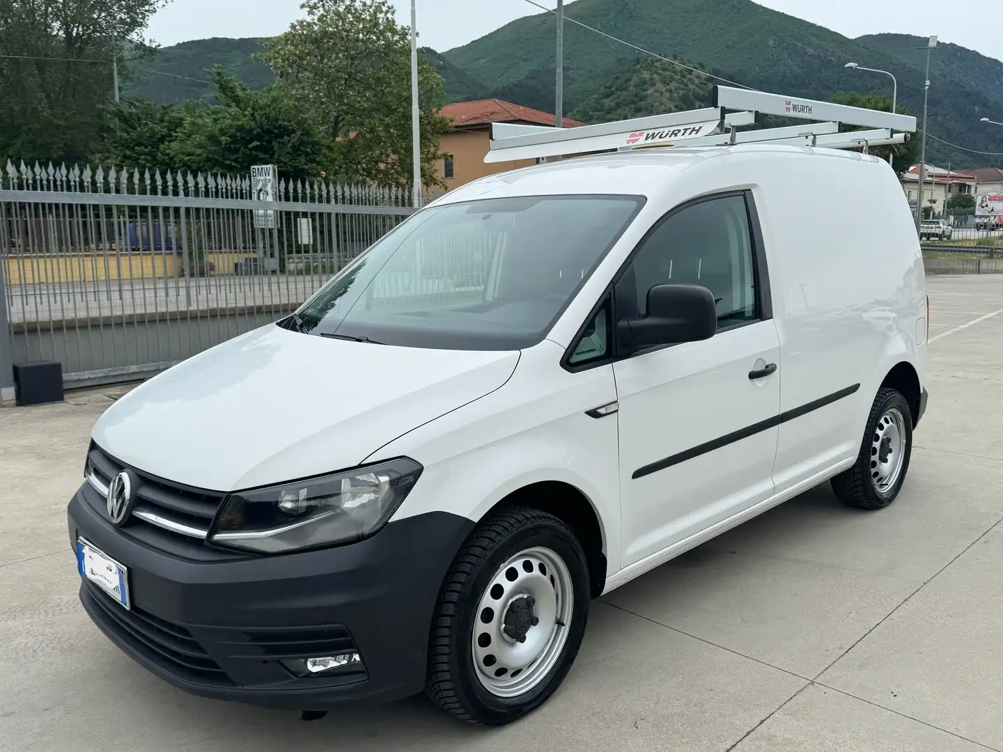 Volkswagen Caddy 2.0 TDI 122CV 4MOTION ATTREZZATO Bianco - 1