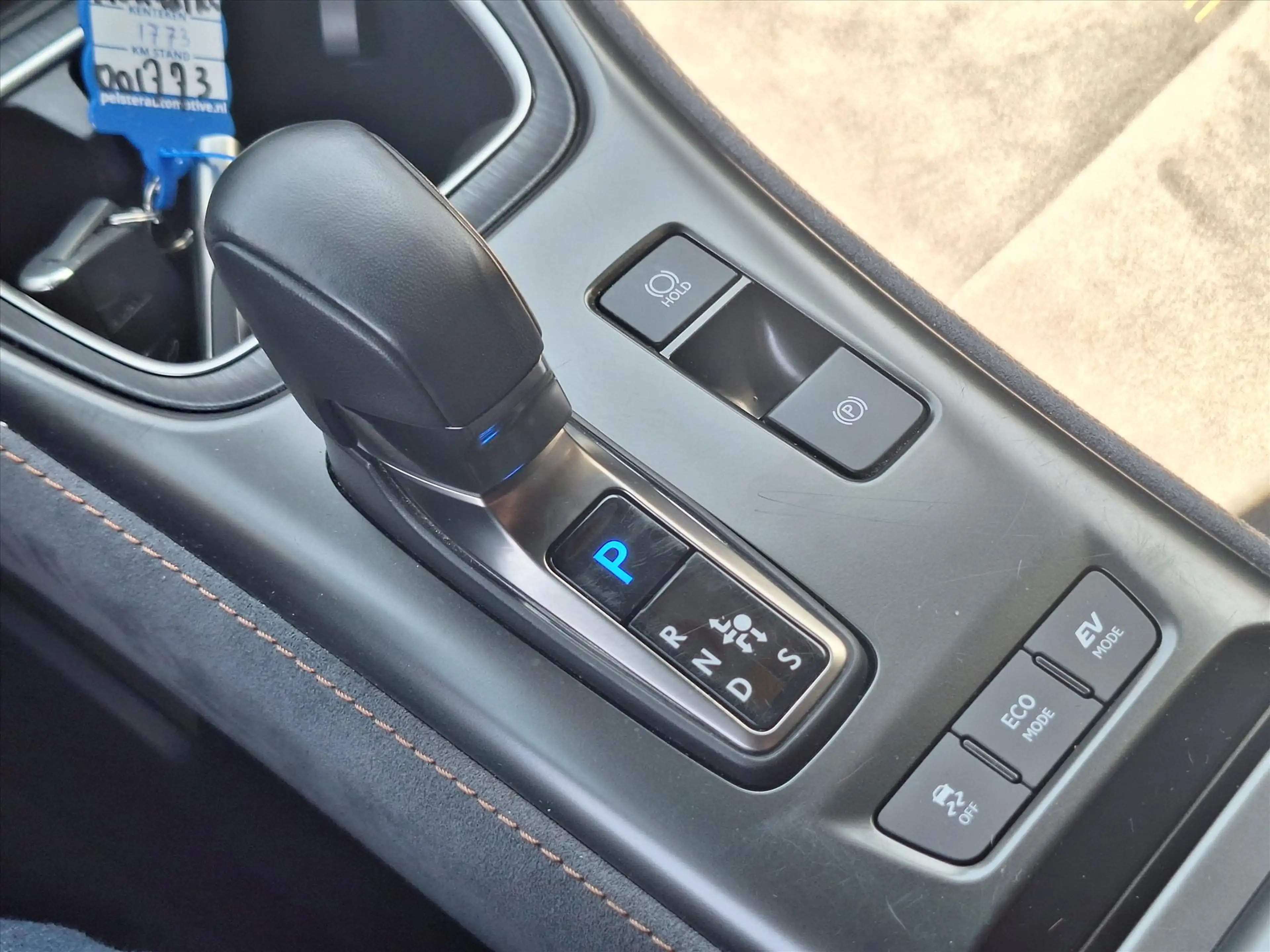 Lexus LBX 1.5 Hybrid AWD Cool Advanced pack | Alle opties, 4 — photo 25