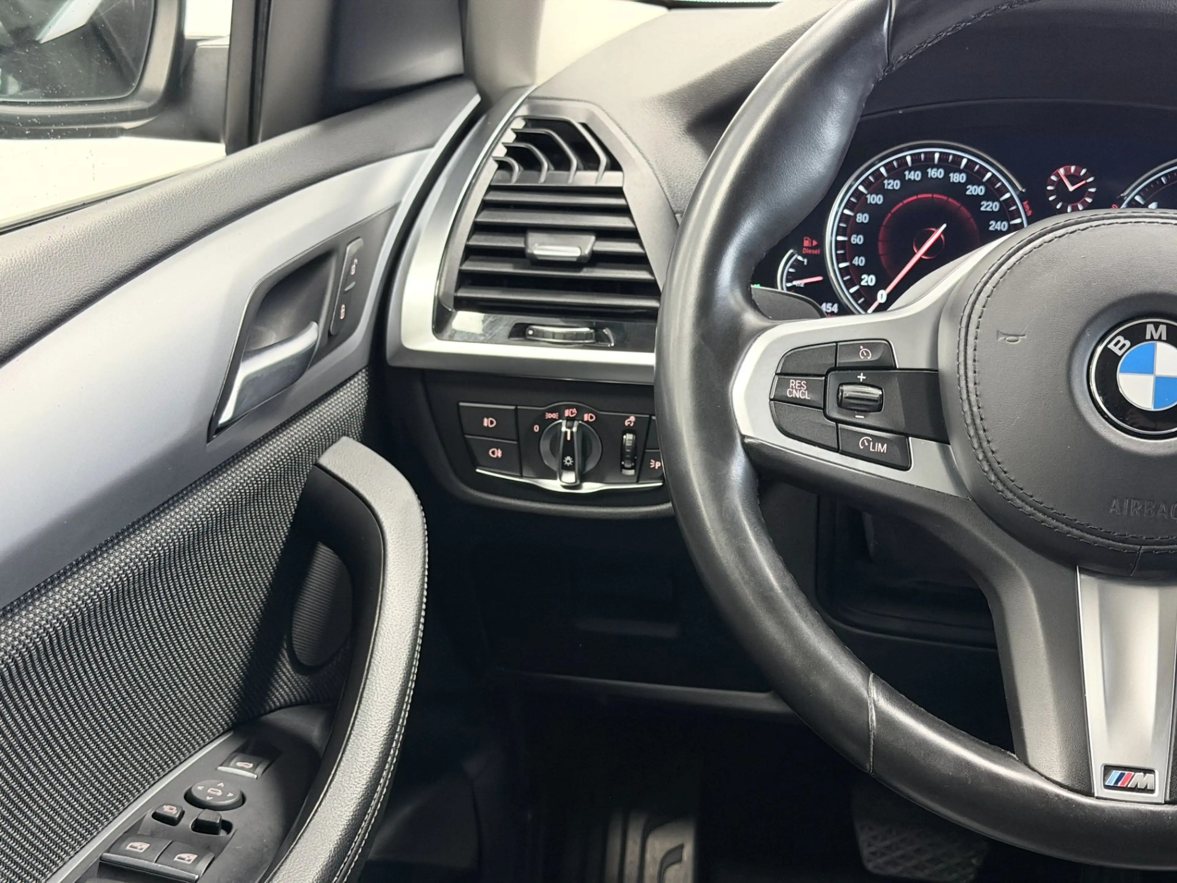 BMW X3 xDrive 20d Advantage Aut.//AHK//Head-Up//LED//Ges — photo 14