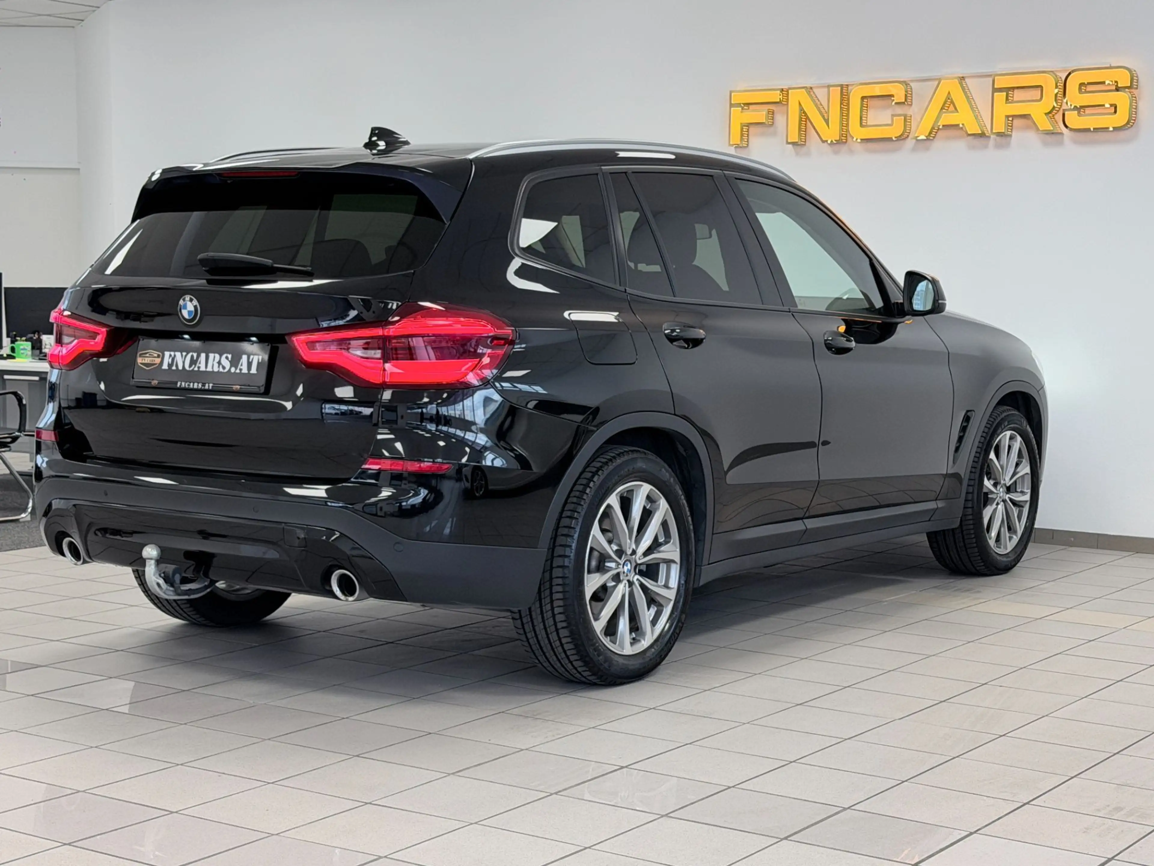 BMW X3 xDrive 20d Advantage Aut.//AHK//Head-Up//LED//Ges — photo 9