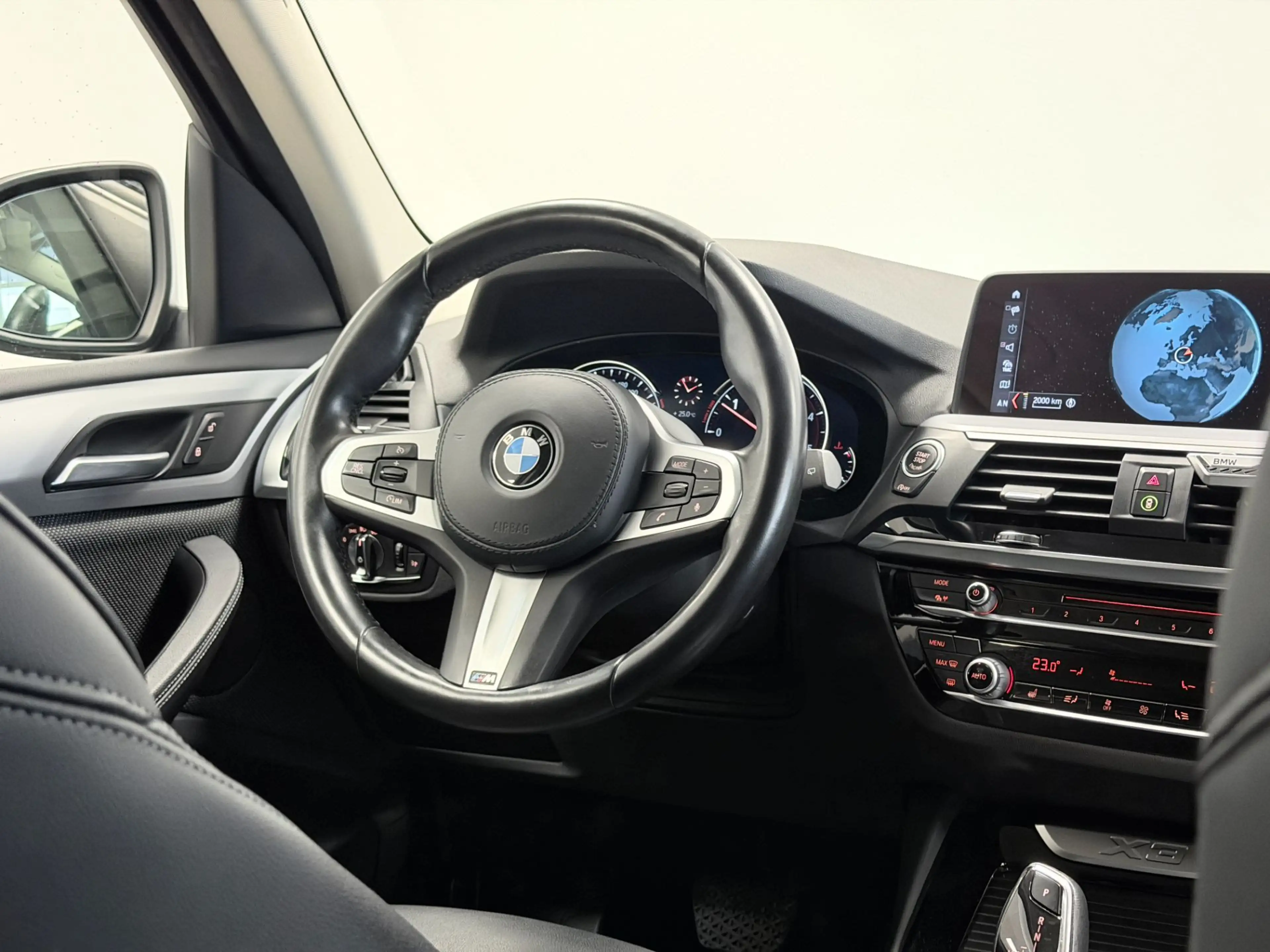 BMW X3 xDrive 20d Advantage Aut.//AHK//Head-Up//LED//Ges — photo 12