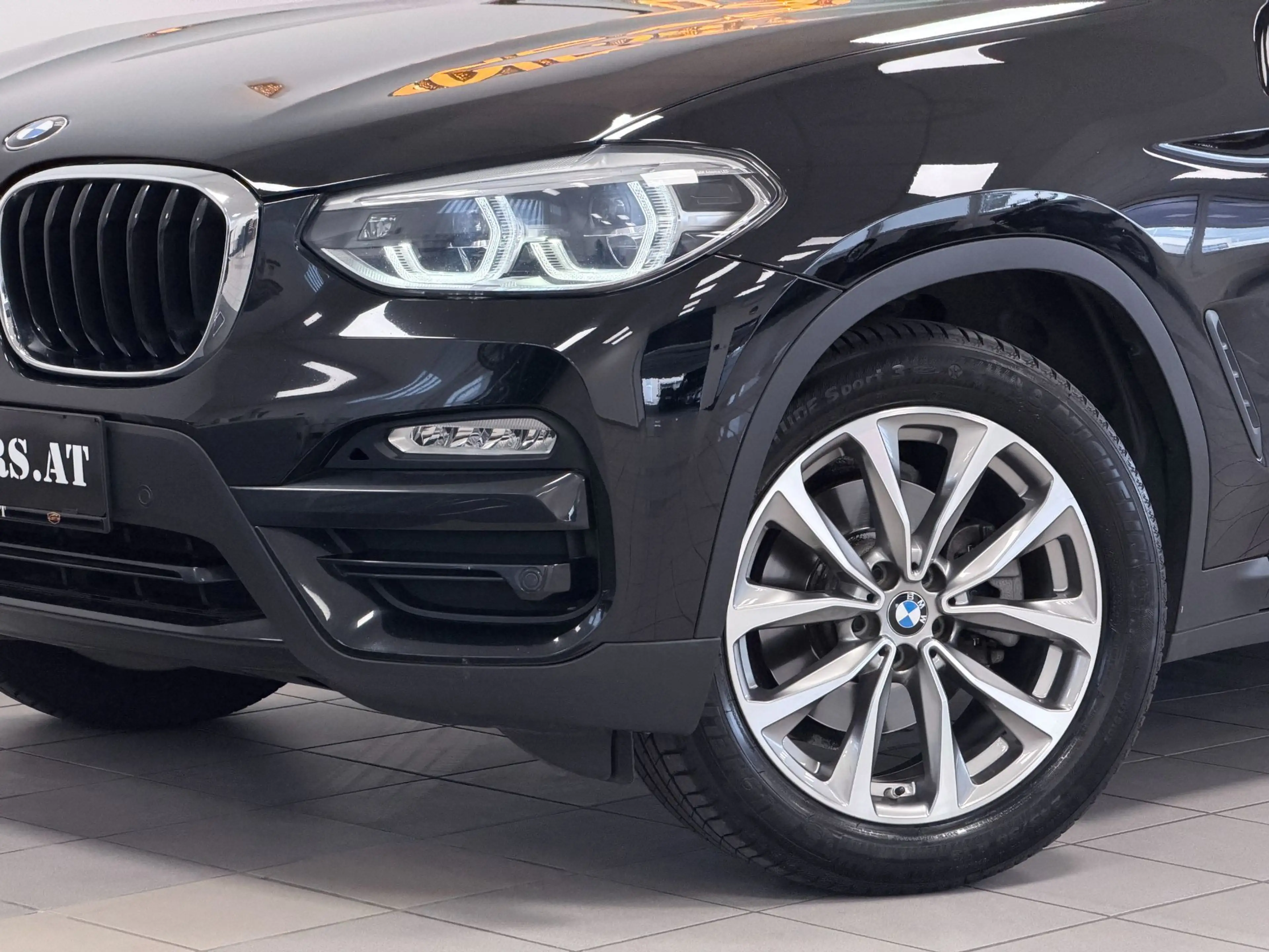 BMW X3 xDrive 20d Advantage Aut.//AHK//Head-Up//LED//Ges — photo 6