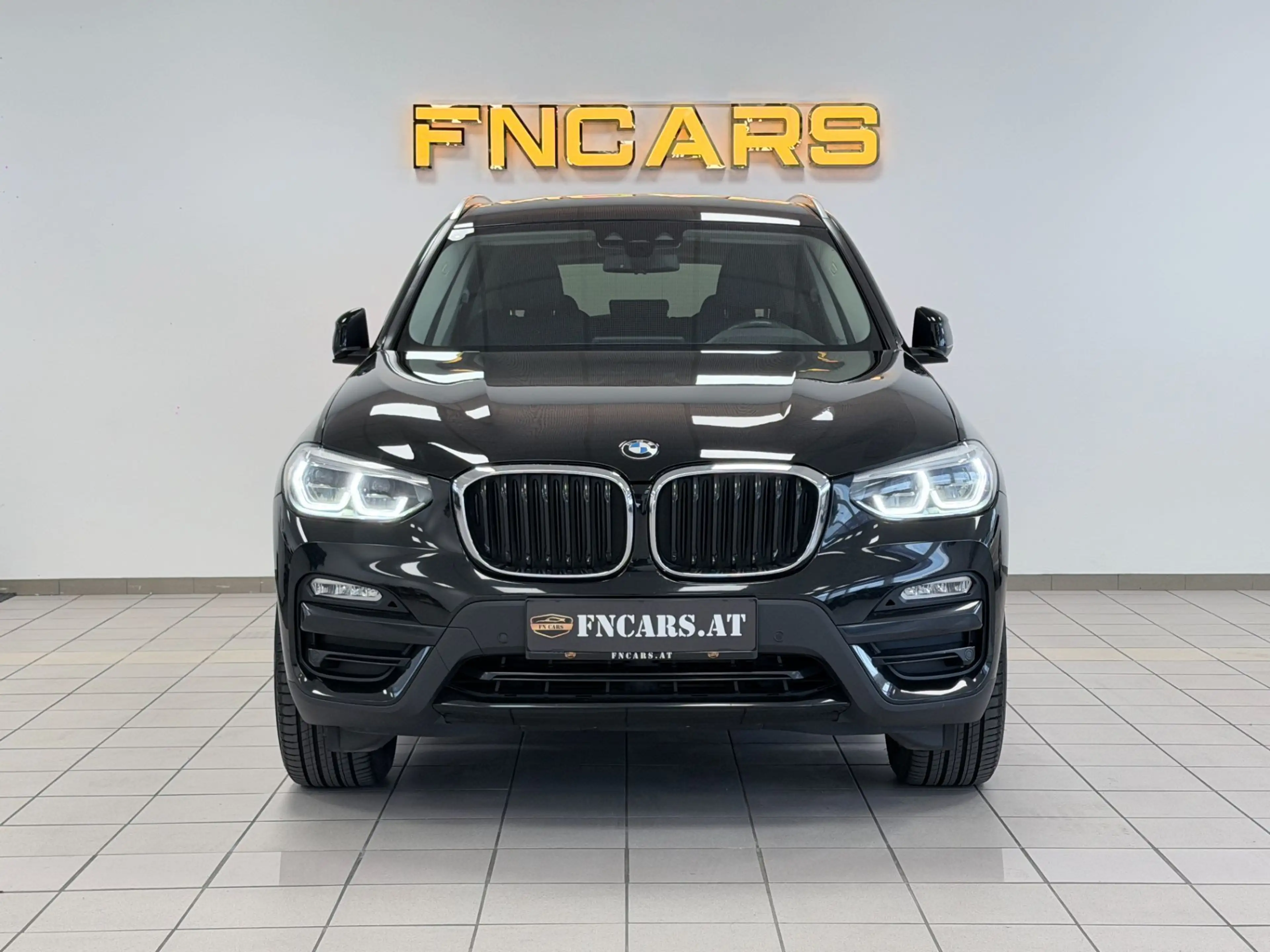 BMW X3 xDrive 20d Advantage Aut.//AHK//Head-Up//LED//Ges — photo 2