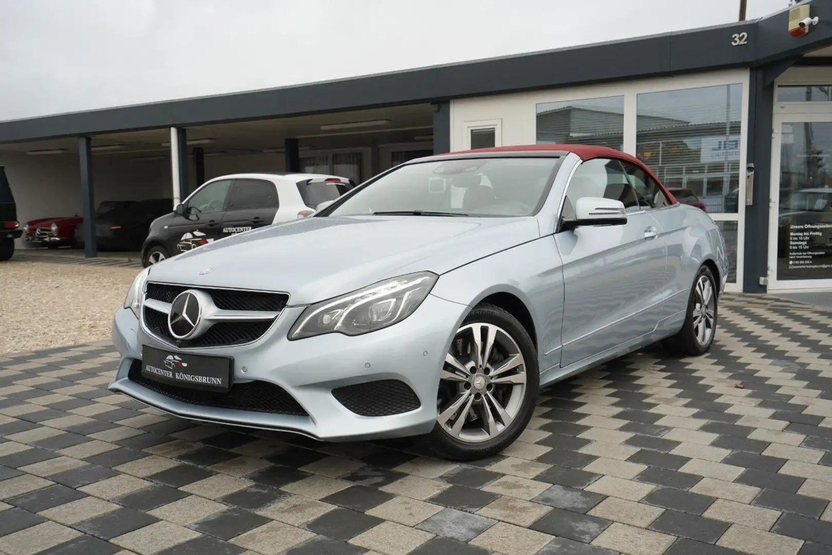 Mercedes-Benz E 400 Cabrio*360° Kamera*ILS*Totwinkel*Memory... Silber - 1