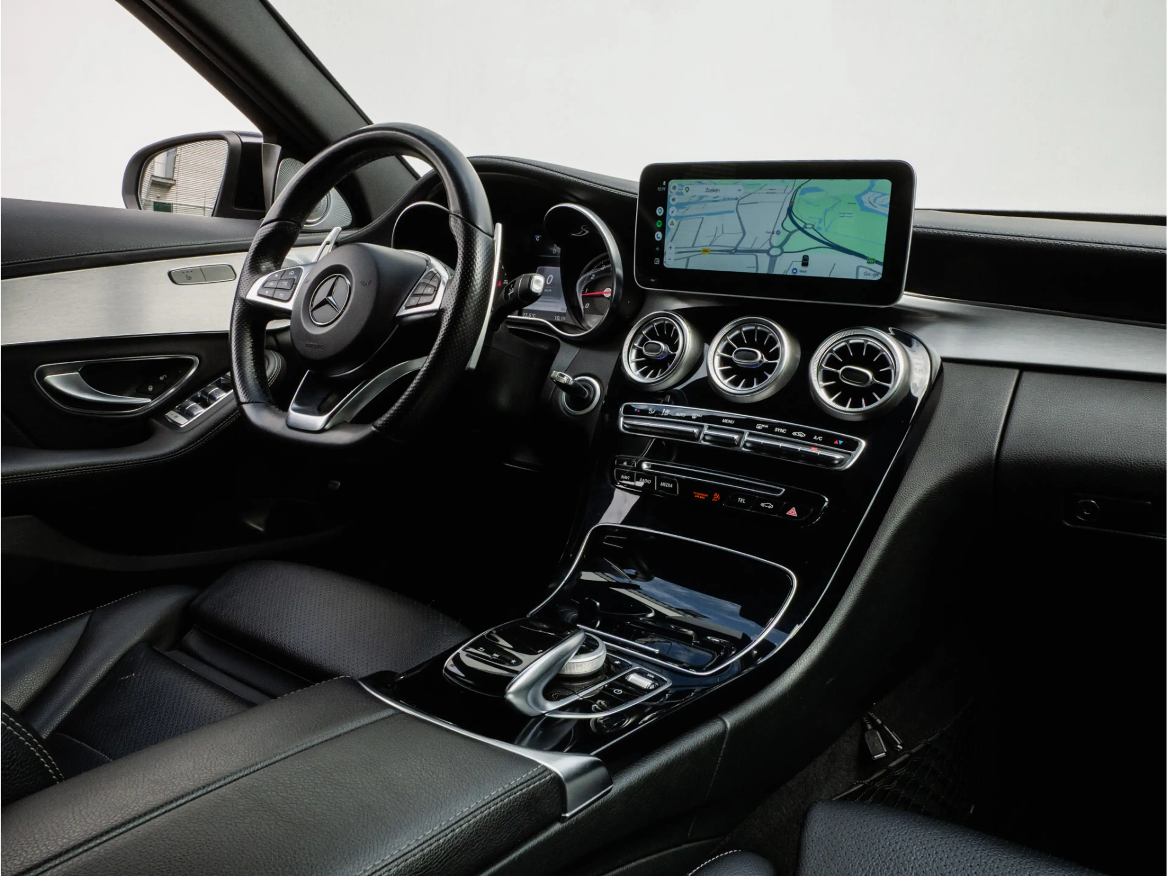 Mercedes-Benz C 250 Estate 211pk Aut.9 Edition AMG-Line/ Lederen sport — photo 3