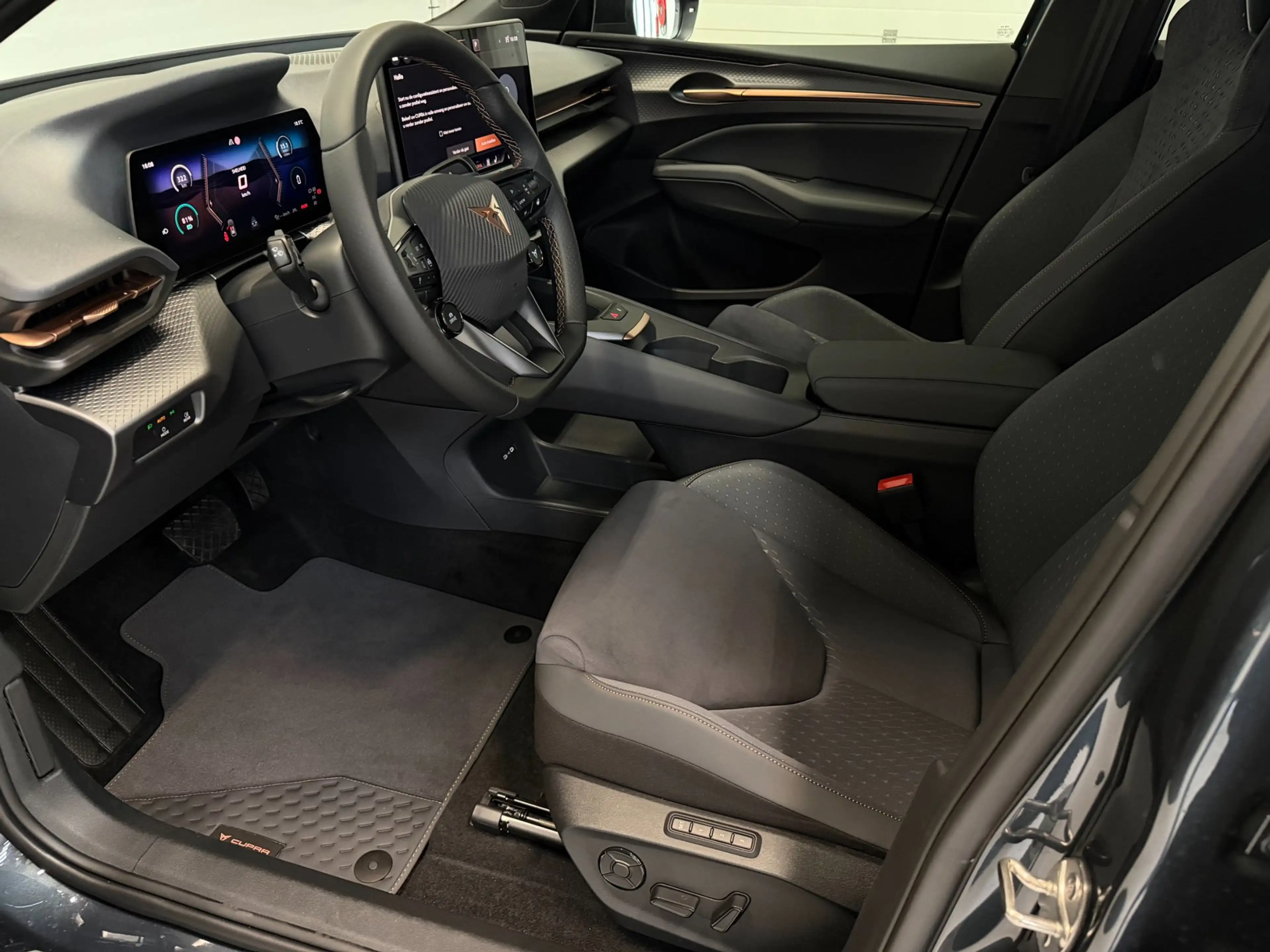 CUPRA Raval Business / 56 KWh / 211 PK / DIRECT LEVERBAAR / NI — photo 12