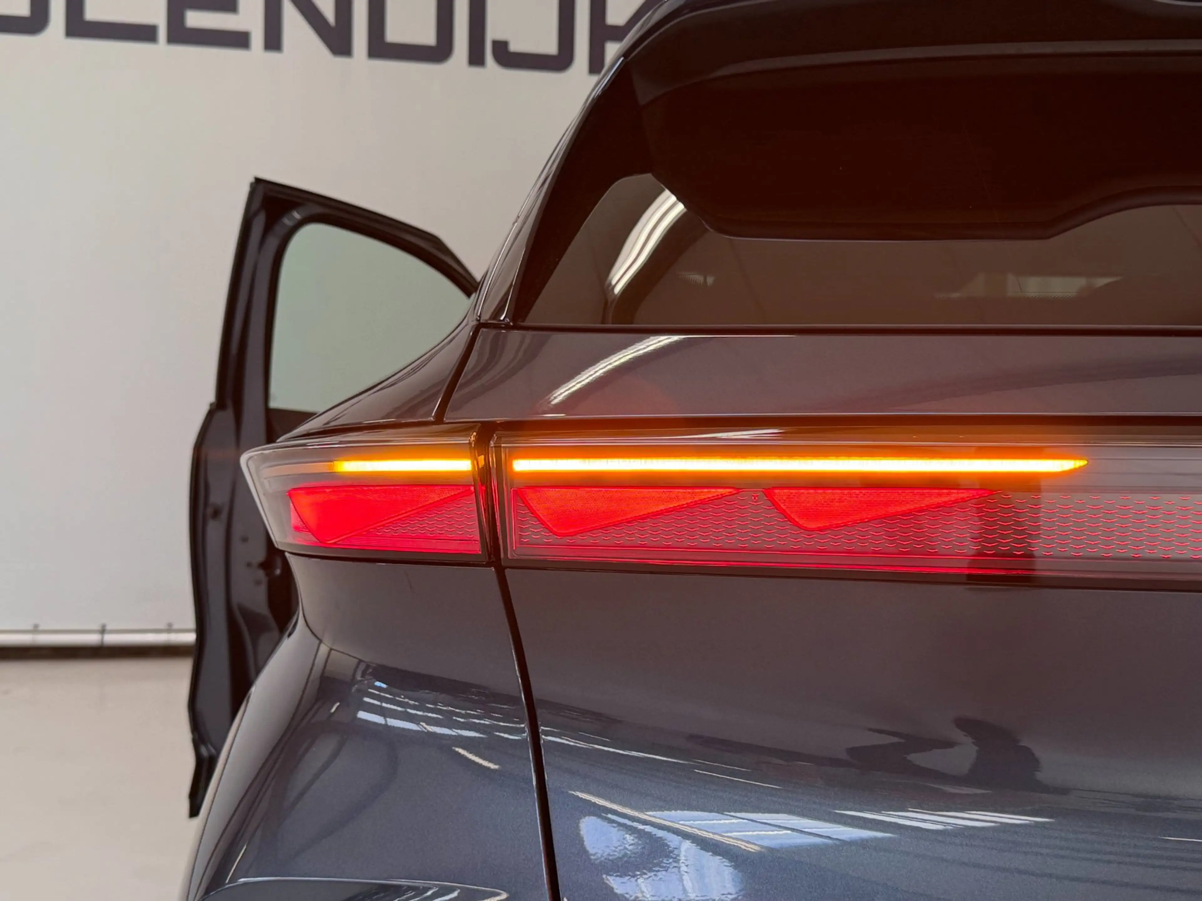 CUPRA Raval Business / 56 KWh / 211 PK / DIRECT LEVERBAAR / NI — photo 19