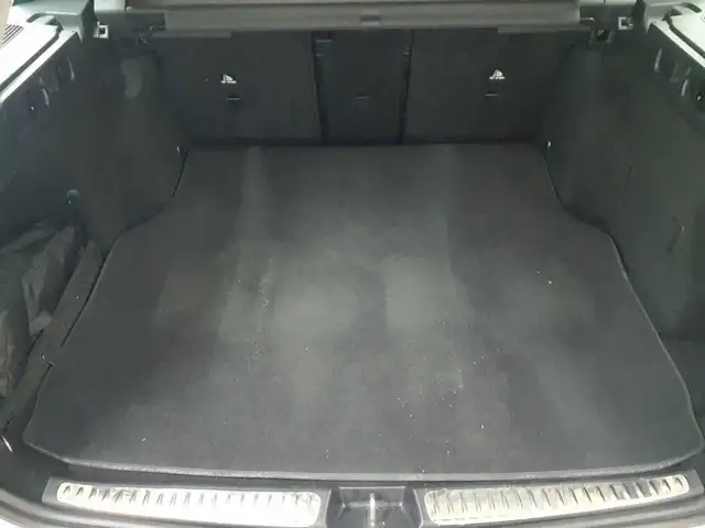 Mercedes-Benz C-Class view 15
