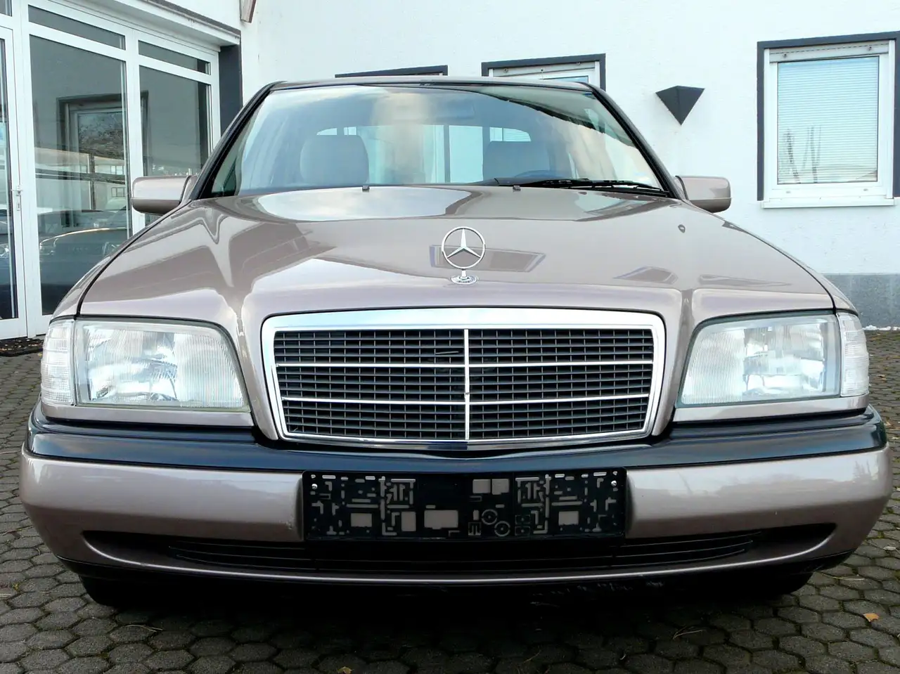 Mercedes-Benz C 180 Rosenholz Metallic im BESTZUSTAND!, foto 2