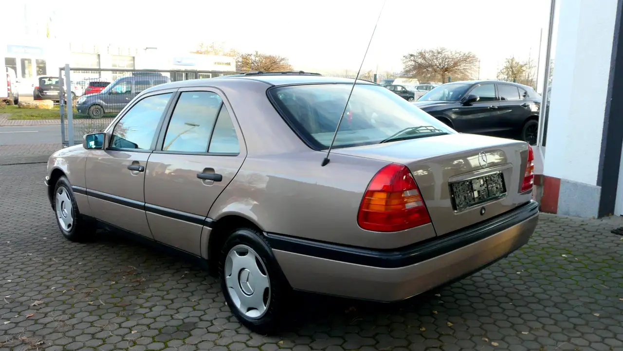 Mercedes-Benz C 180 Rosenholz Metallic im BESTZUSTAND!, foto 6