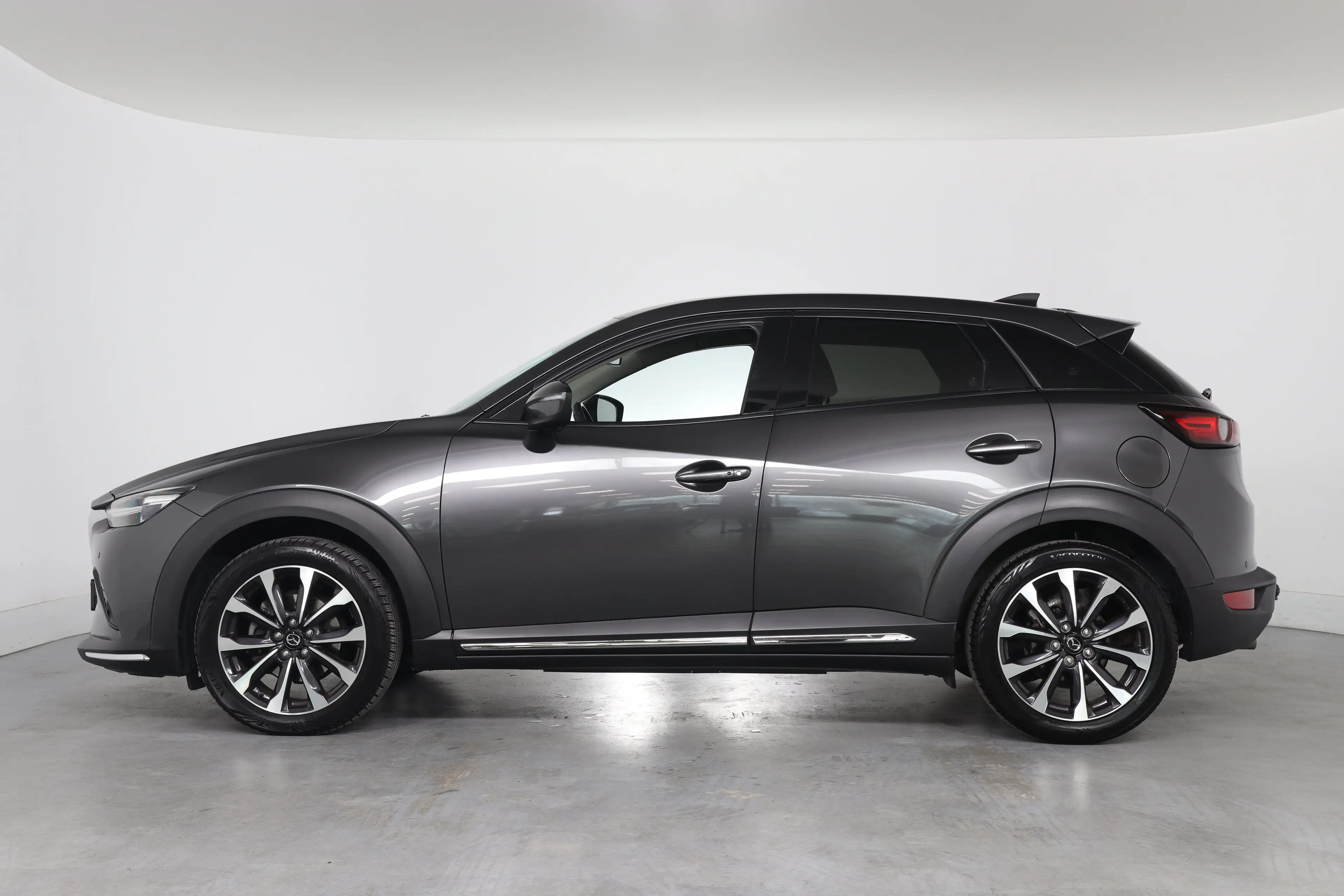 Mazda CX-3 2.0 SkyActiv-G 121 Luxury | Dealer Onderhouden! | — photo 2