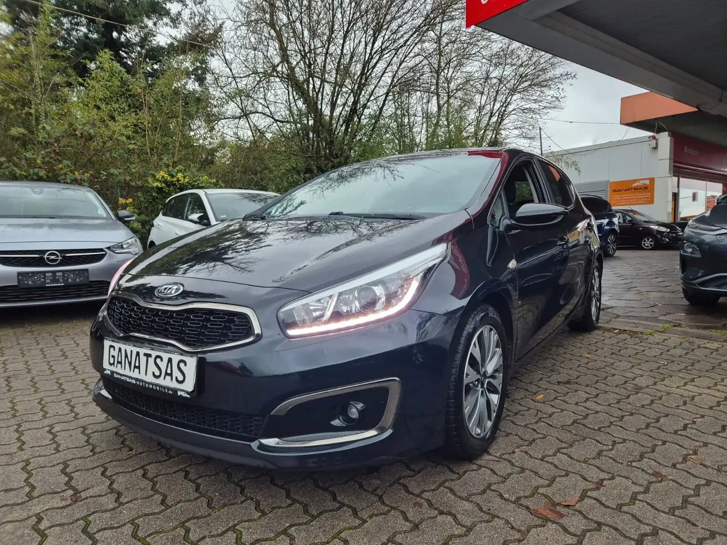 Kia Ceed / cee'd *Navi*Kamera*Klimaautomatik*LHZ* Noir - 1